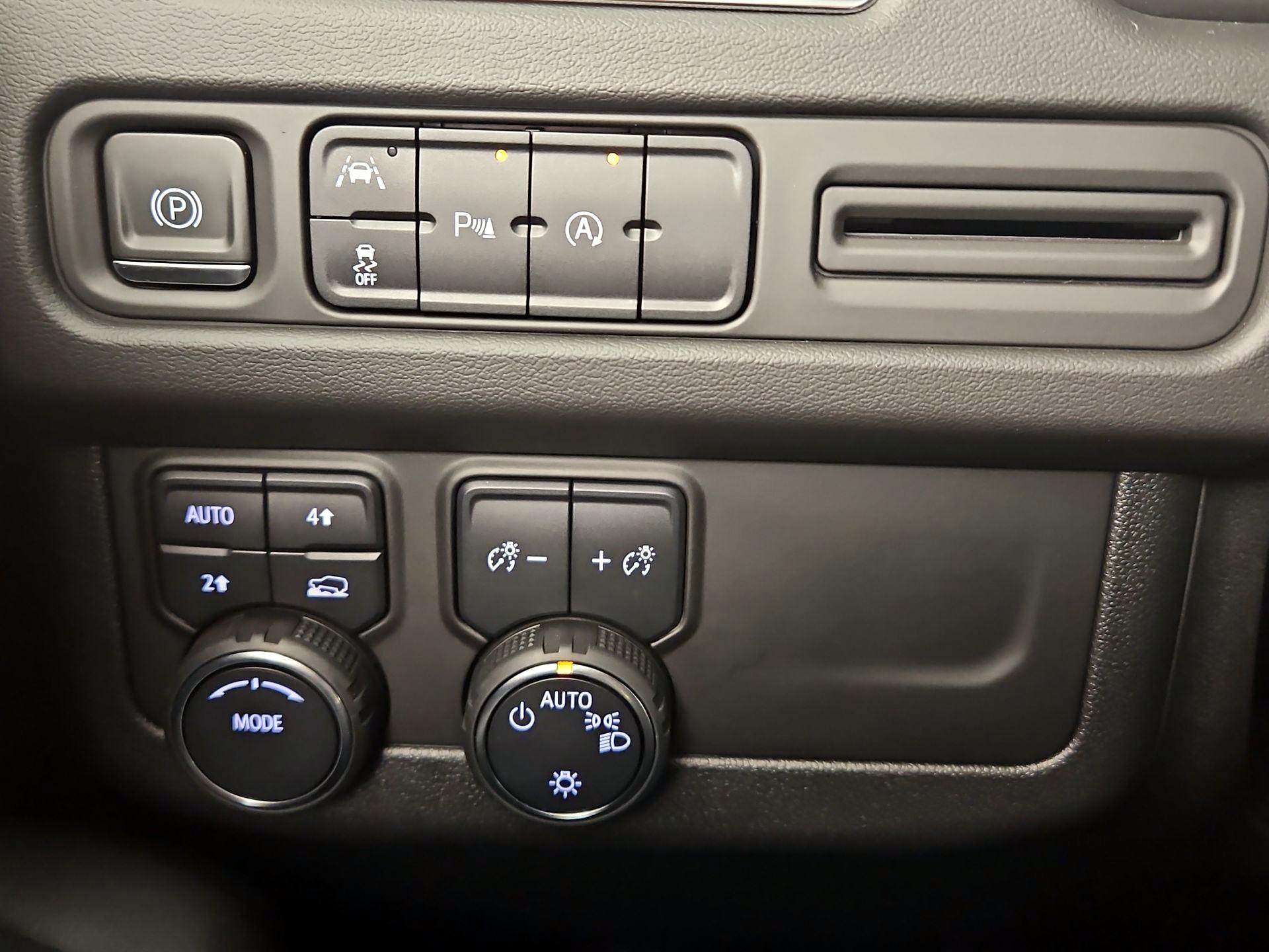 Thumbnail: 2024 Chevrolet Tahoe - 13