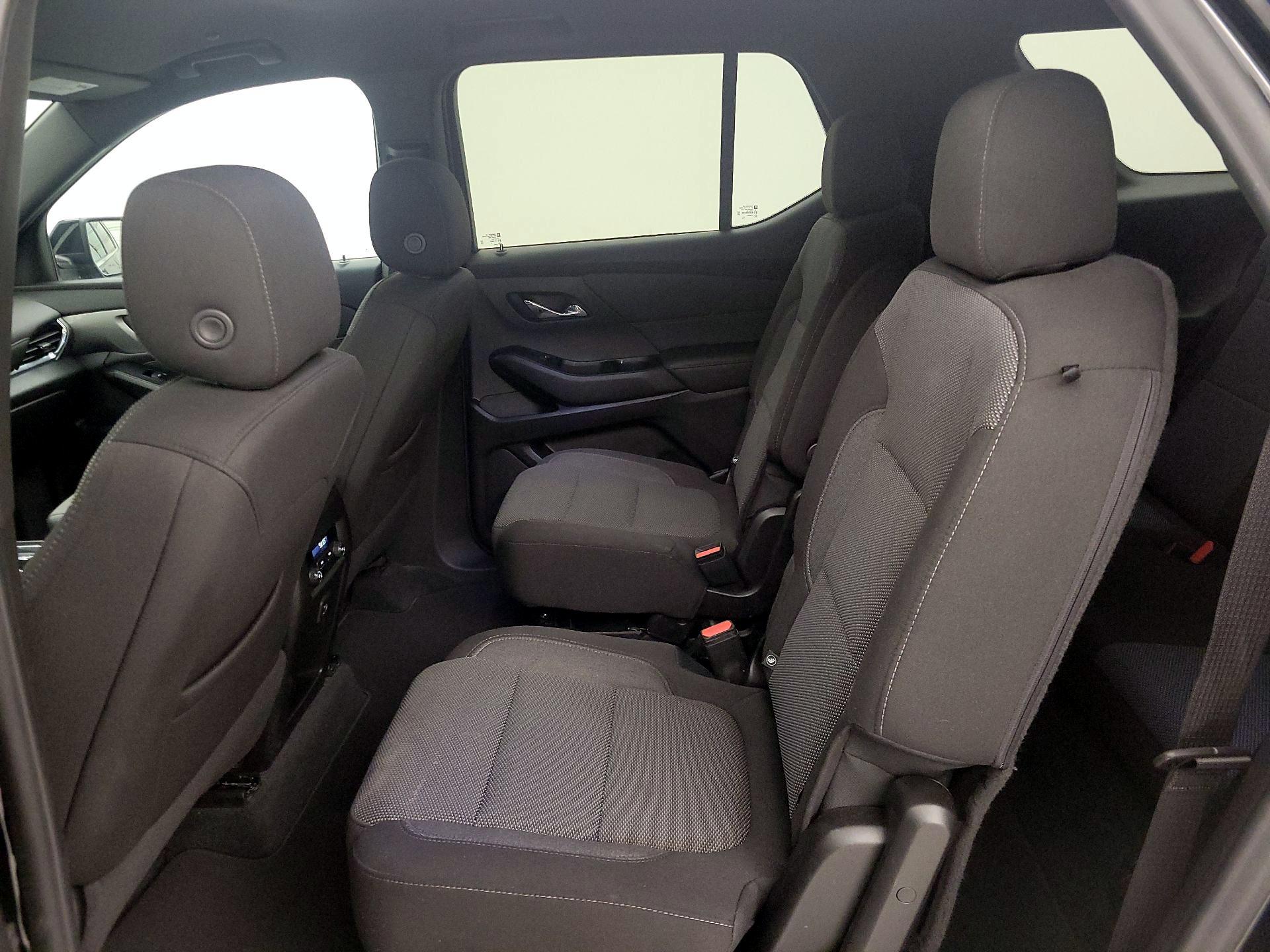 Thumbnail: 2023 Chevrolet Traverse - 19