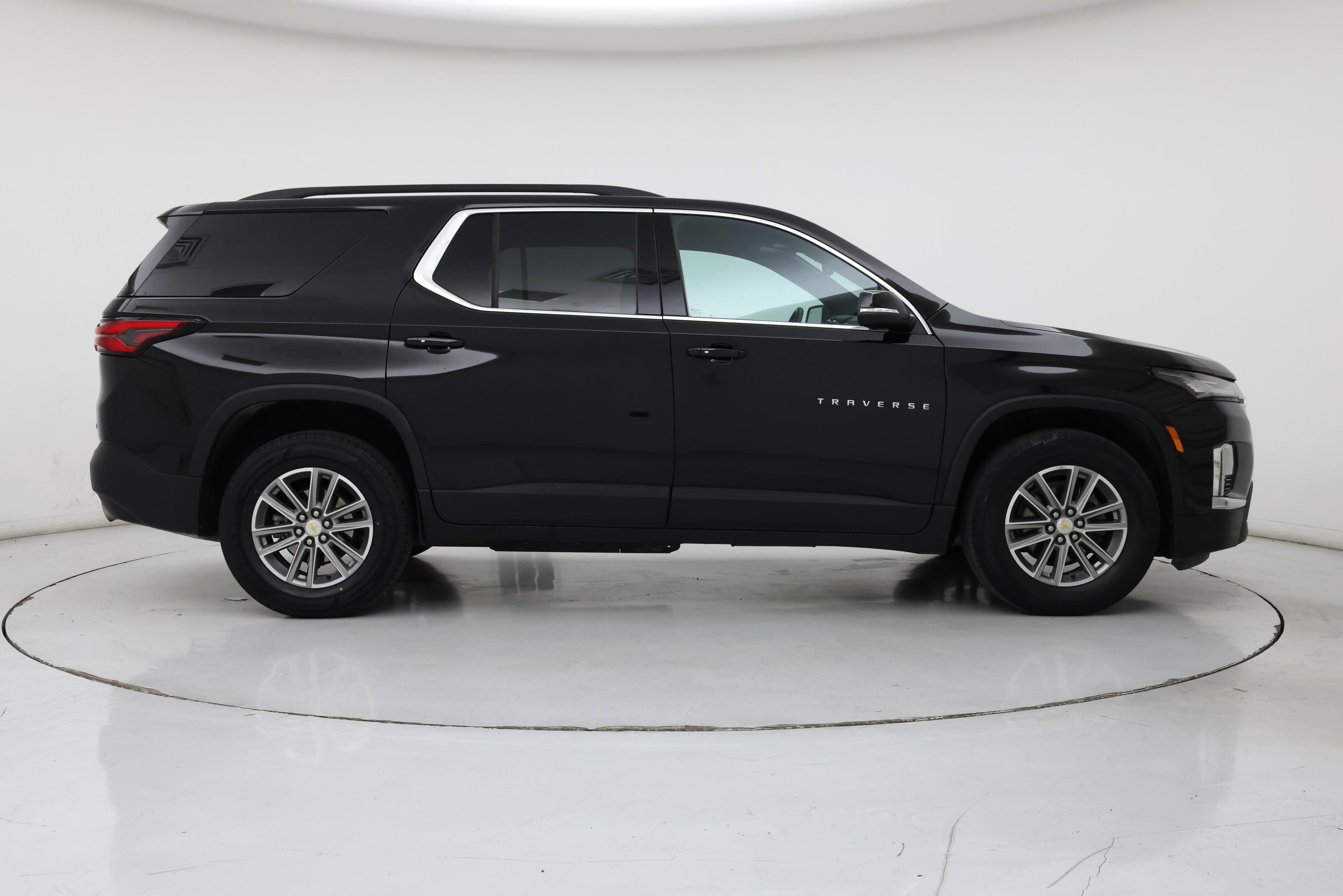 Thumbnail: 2023 Chevrolet Traverse - 7