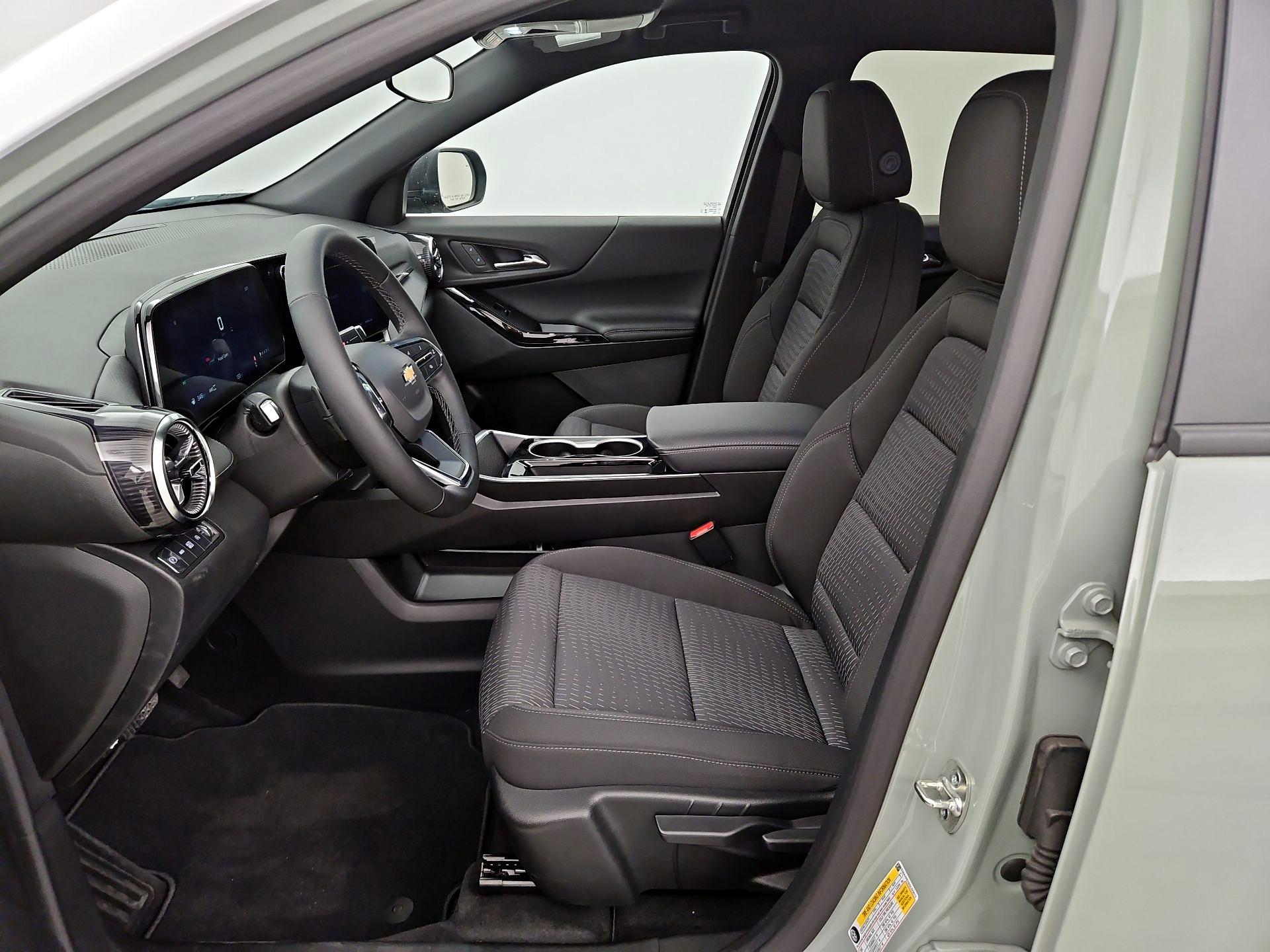 Thumbnail: 2025 Chevrolet Equinox - 11