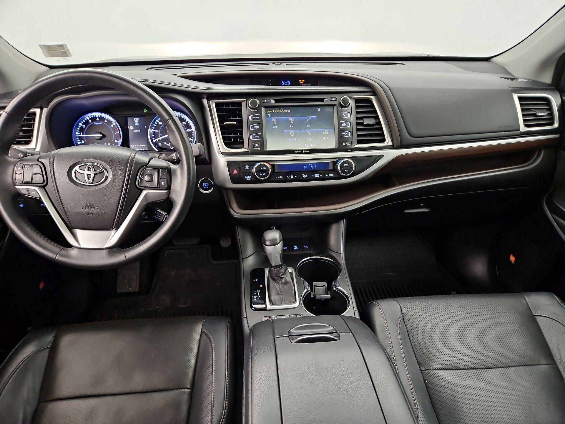 Thumbnail: 2014 Toyota Highlander - 9
