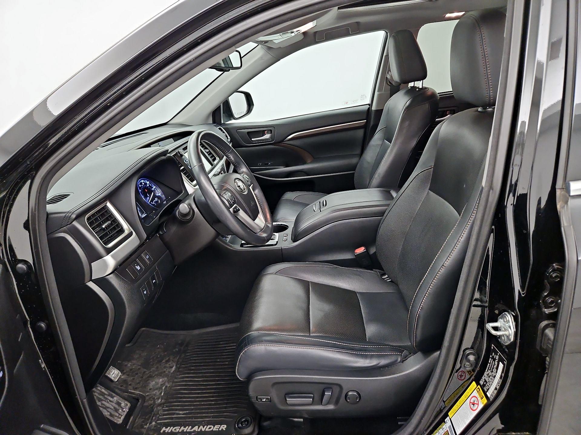 Thumbnail: 2014 Toyota Highlander - 11