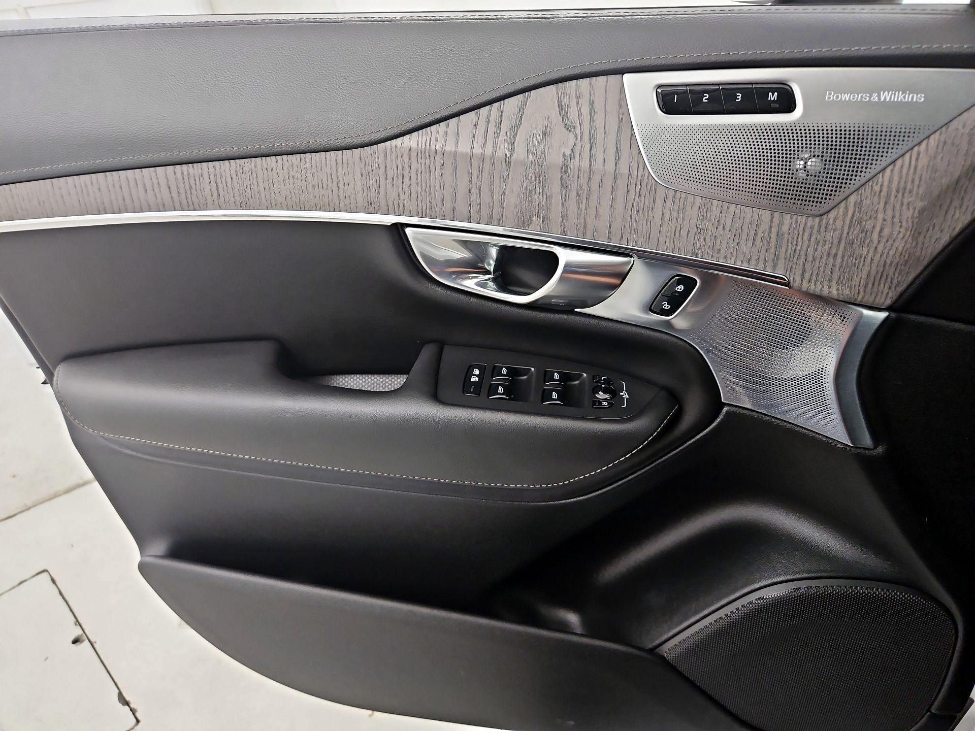 Thumbnail: 2022 Volvo XC90 - 12