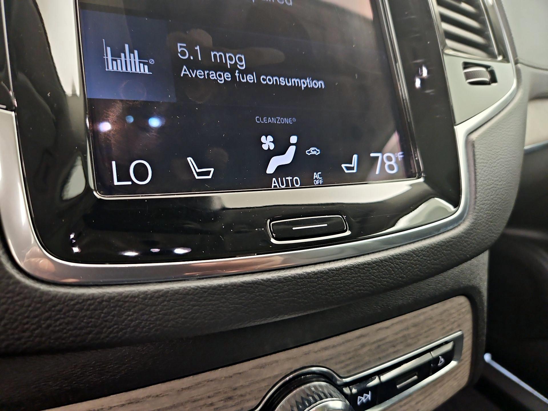 Thumbnail: 2022 Volvo XC90 - 16