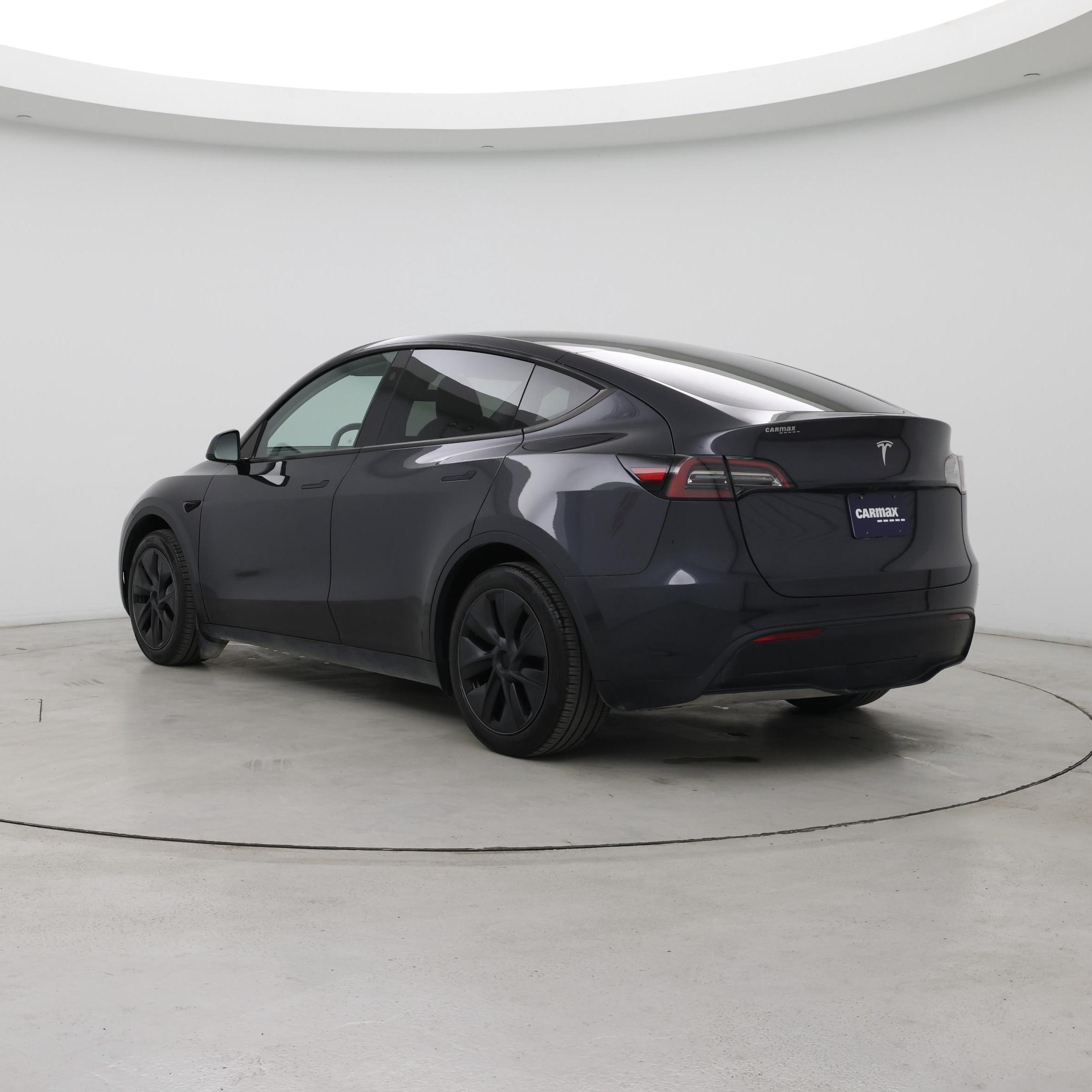 Thumbnail: 2025 Tesla Model Y - 2