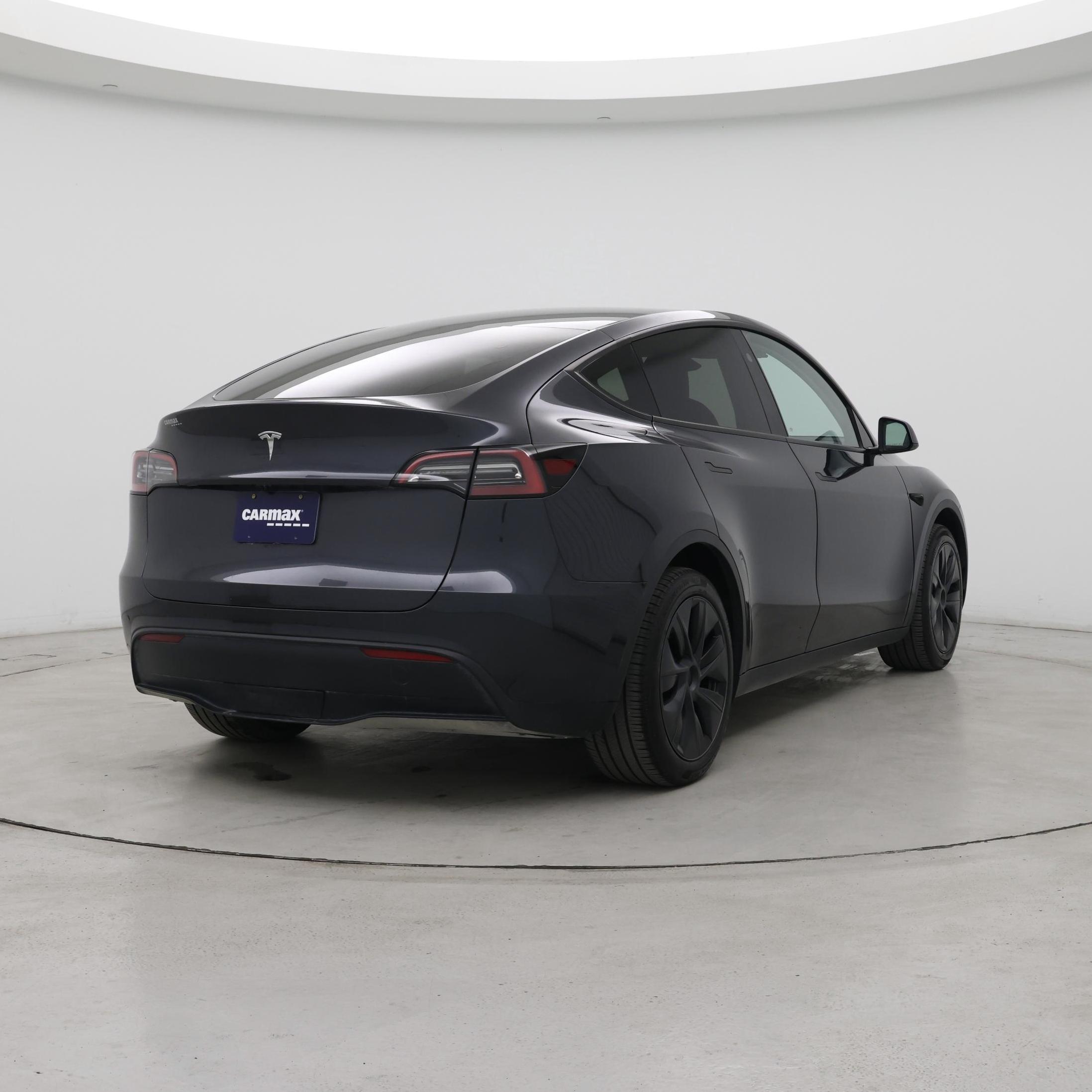 Thumbnail: 2025 Tesla Model Y - 8