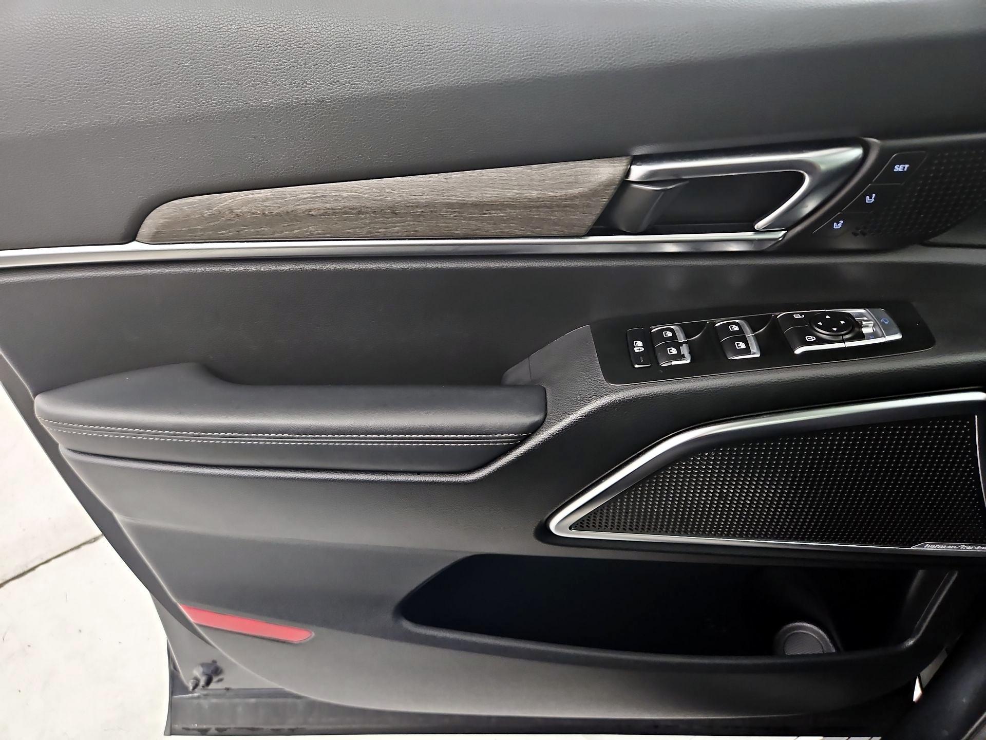 Thumbnail: 2021 Kia Telluride - 12