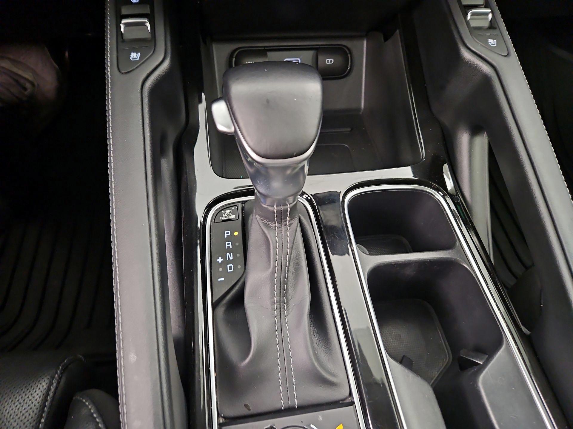 Thumbnail: 2021 Kia Telluride - 18