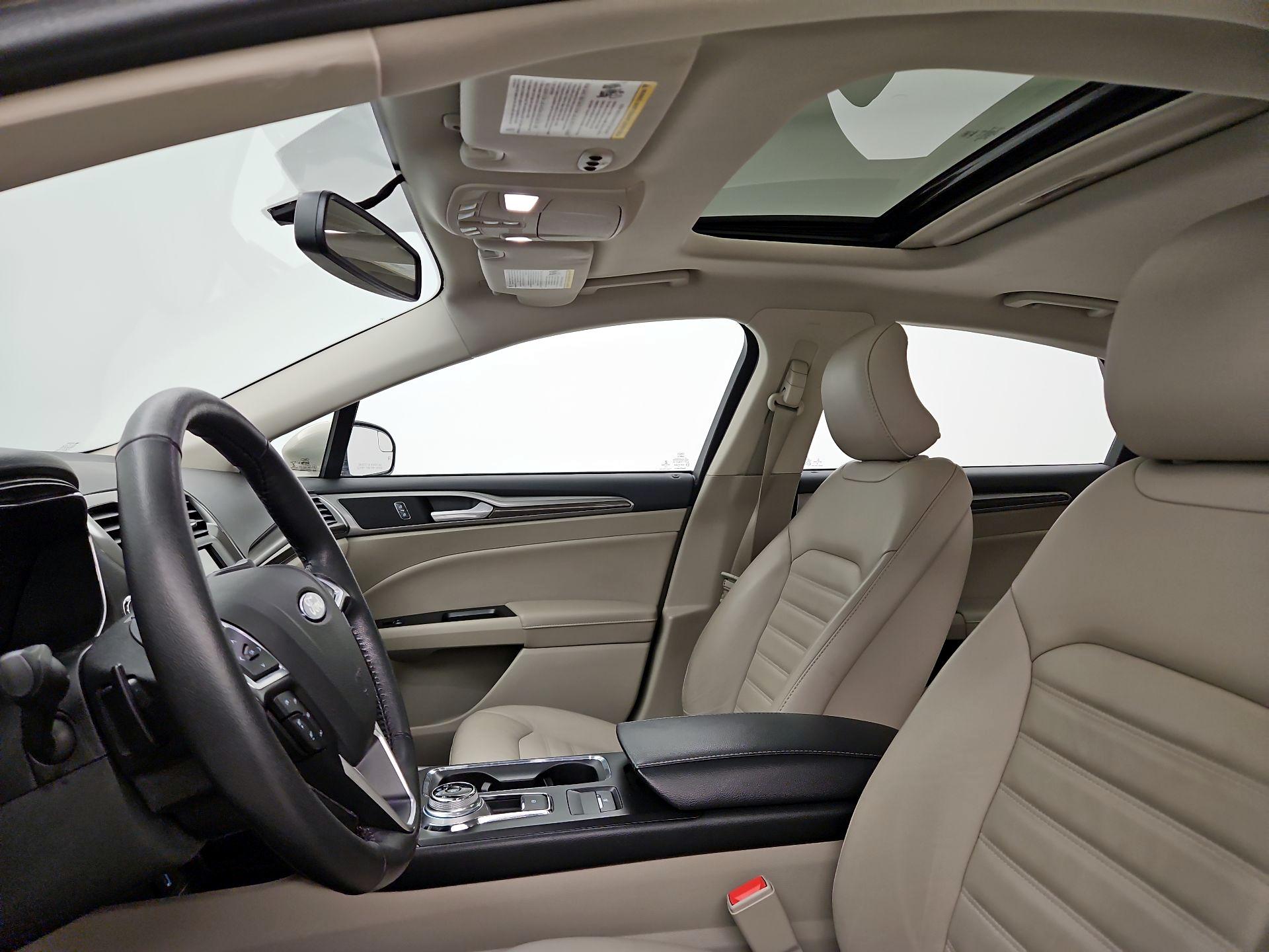 Thumbnail: 2017 Ford Fusion - 19