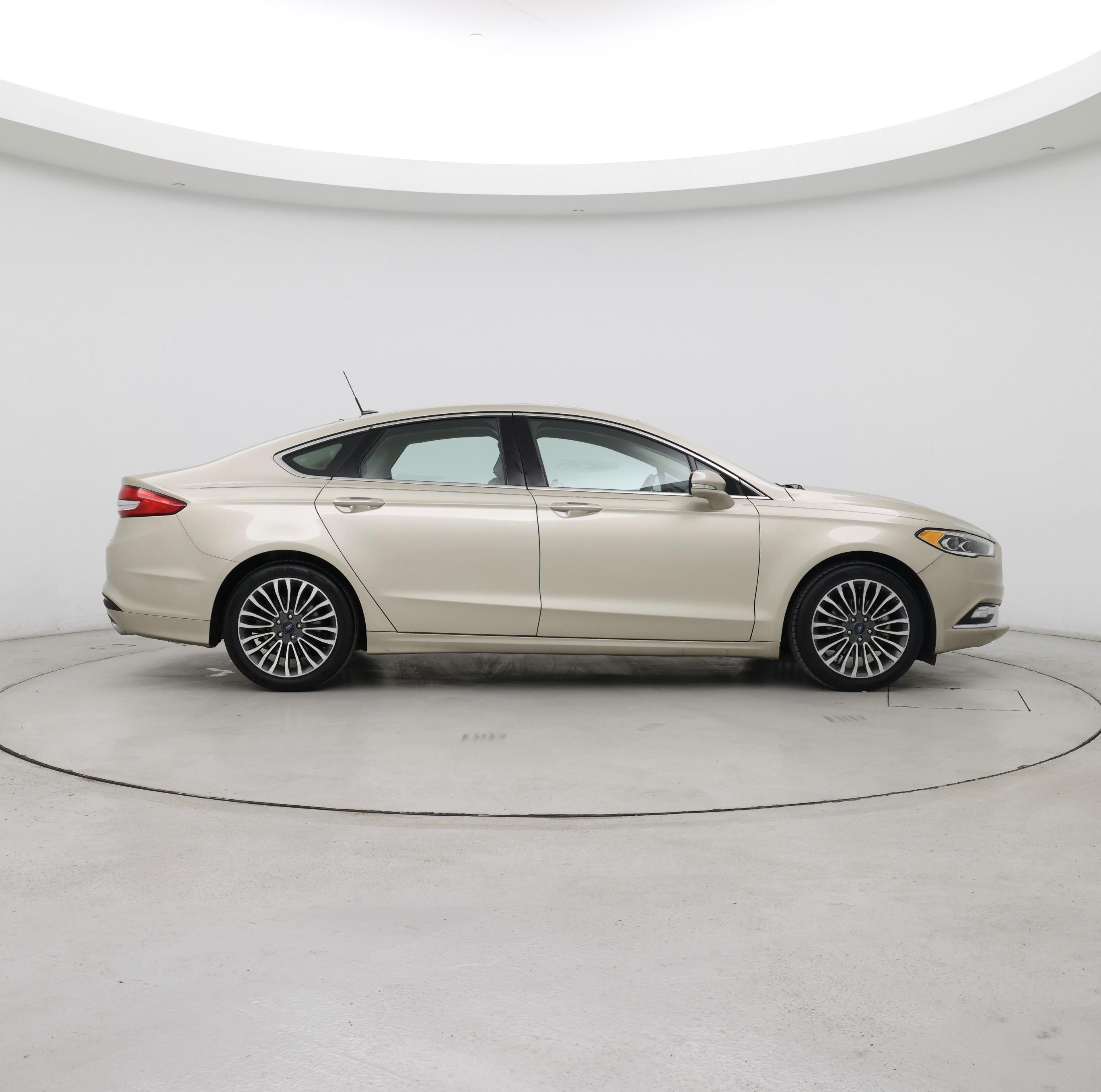 Thumbnail: 2017 Ford Fusion - 7