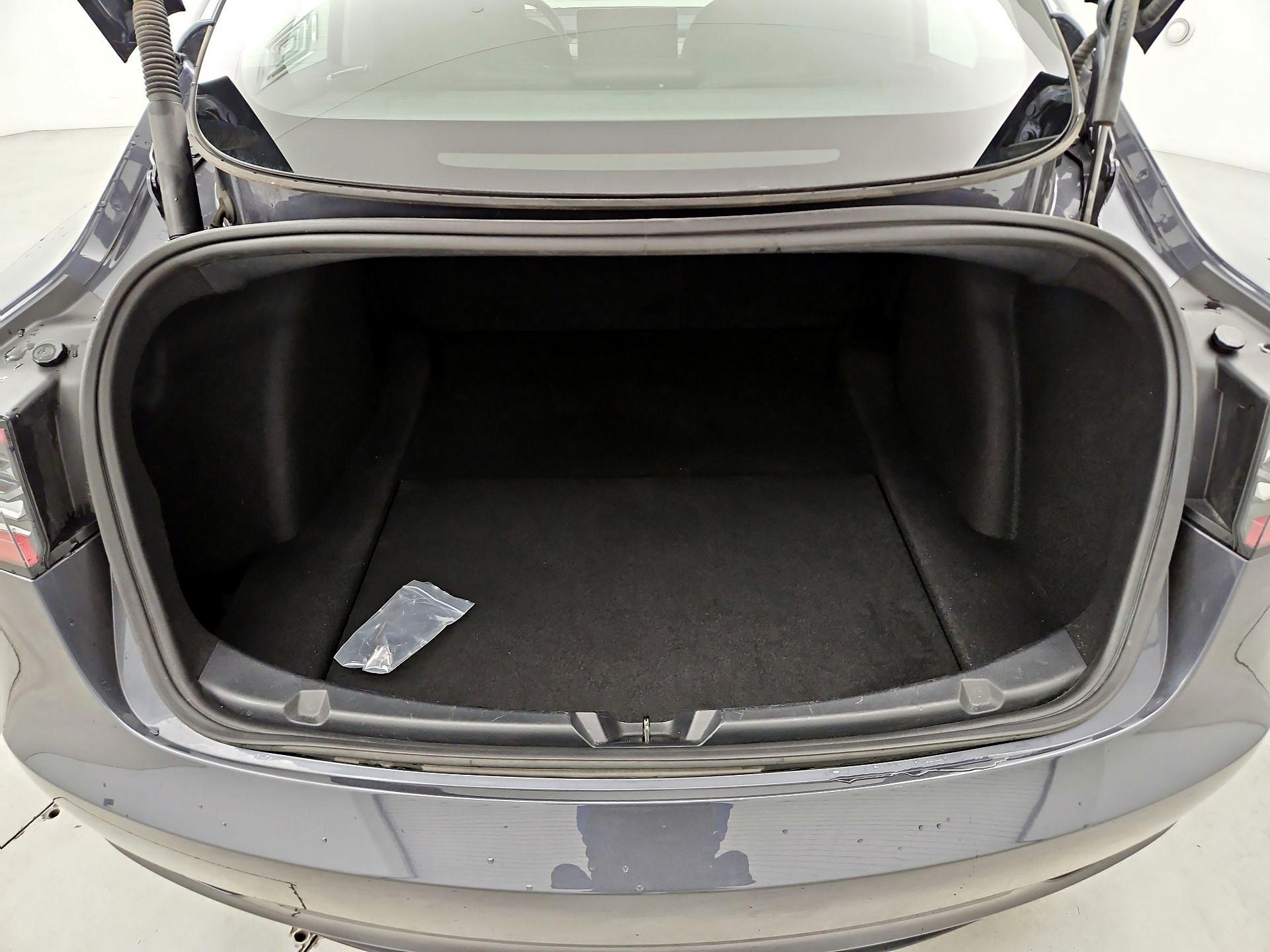 Thumbnail: 2023 Tesla Model 3 - 20