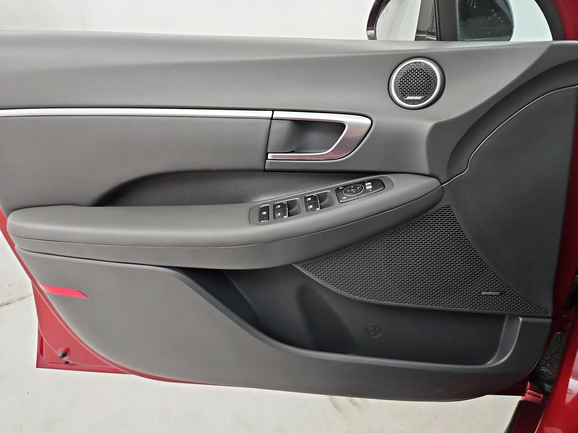 Thumbnail: 2023 Hyundai Sonata - 12