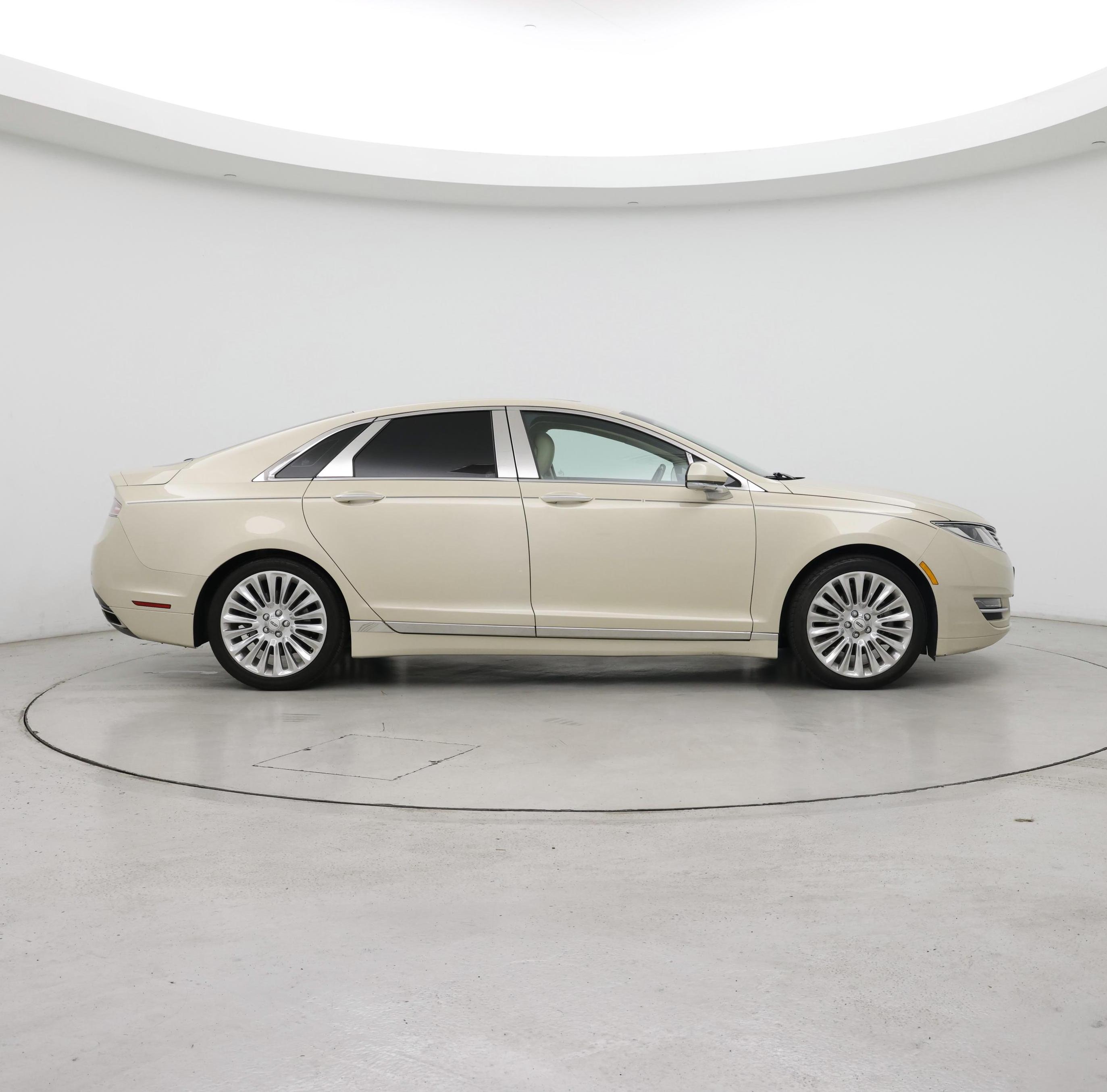 Thumbnail: 2015 Lincoln MKZ - 7