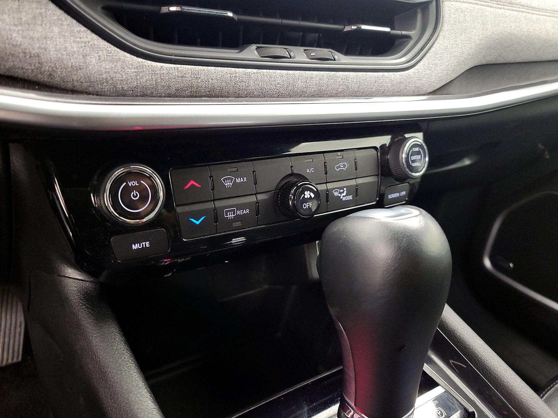 Thumbnail: 2023 Jeep Compass - 16