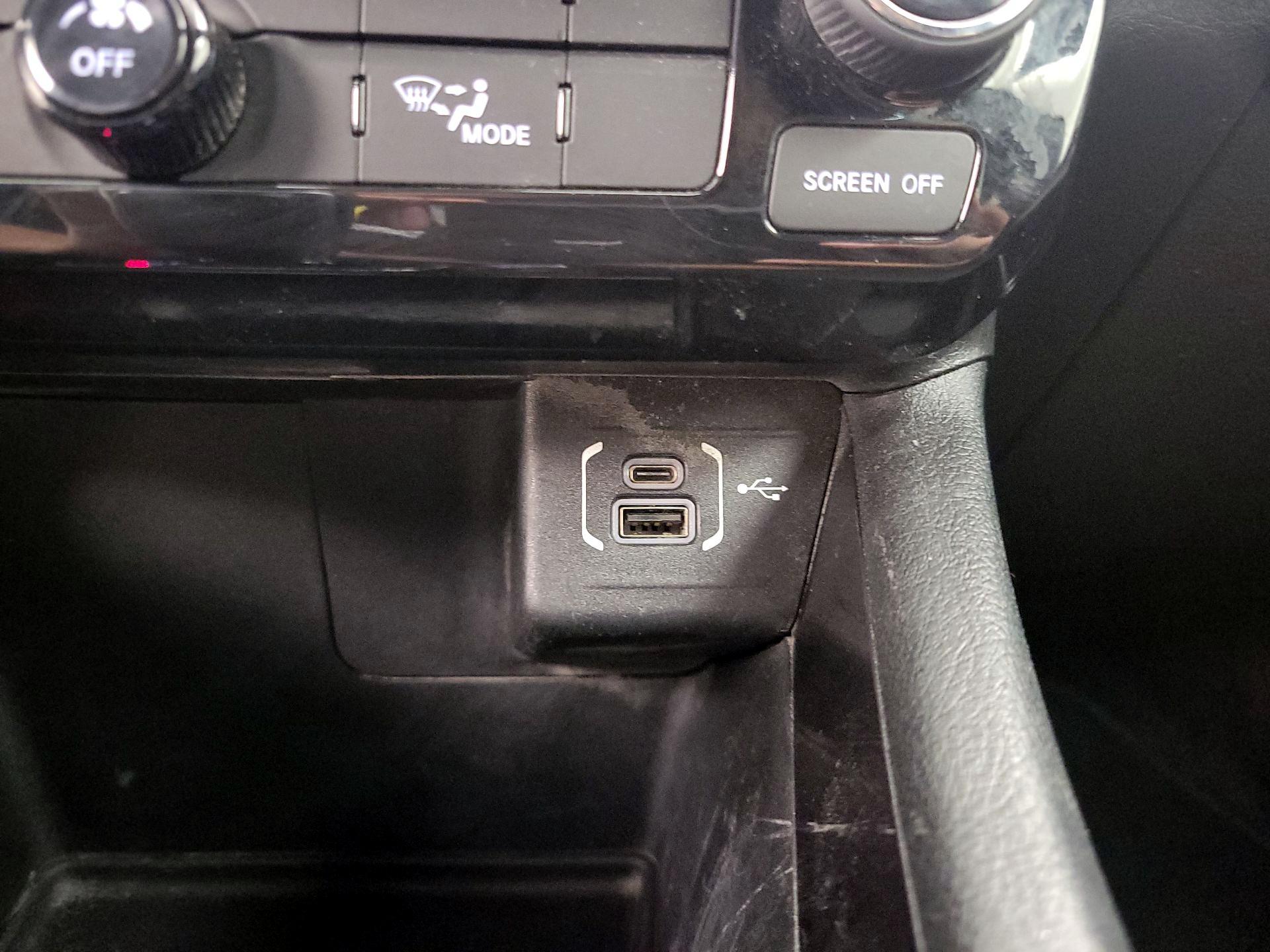 Thumbnail: 2023 Jeep Compass - 18