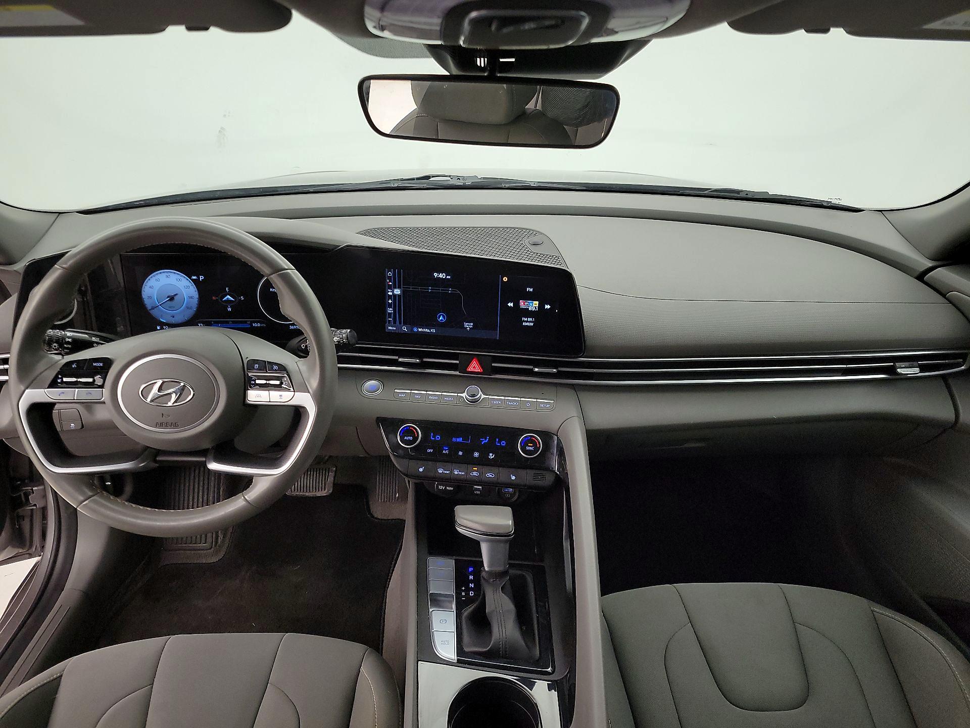 Thumbnail: 2023 Hyundai Elantra - 9