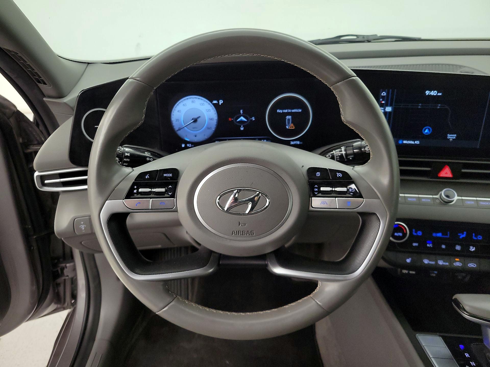 Thumbnail: 2023 Hyundai Elantra - 10