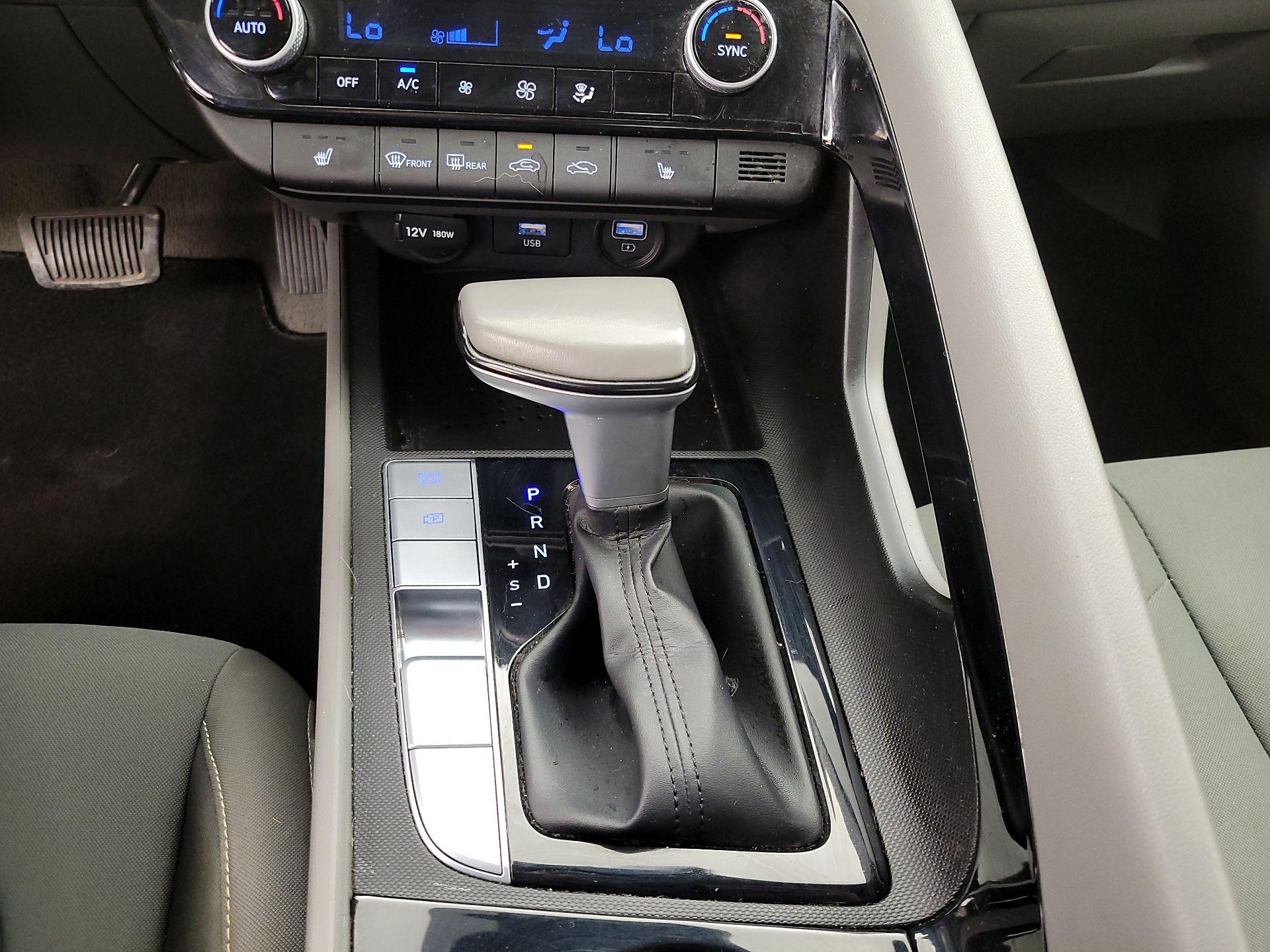 Thumbnail: 2023 Hyundai Elantra - 18