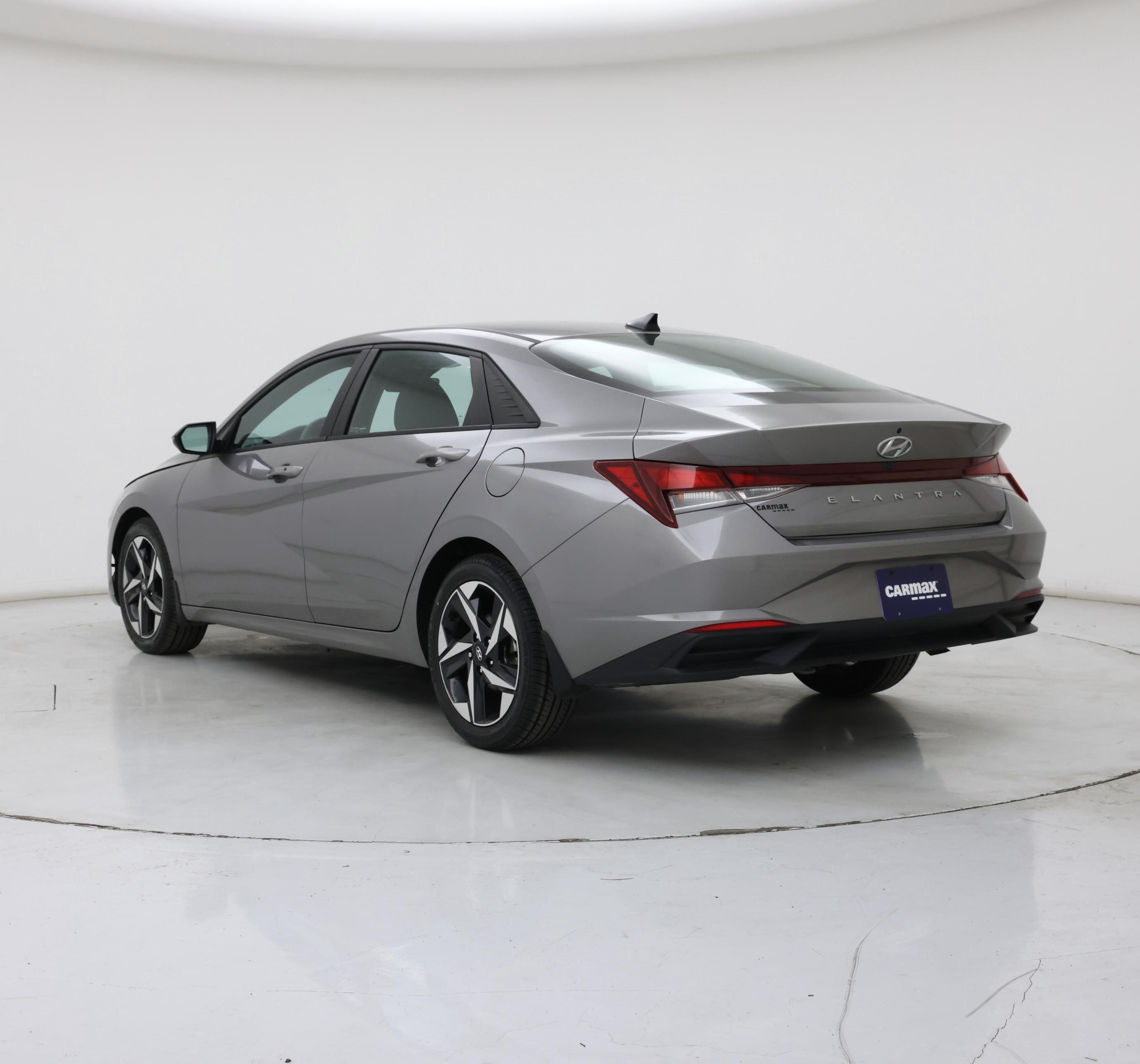 Thumbnail: 2023 Hyundai Elantra - 2