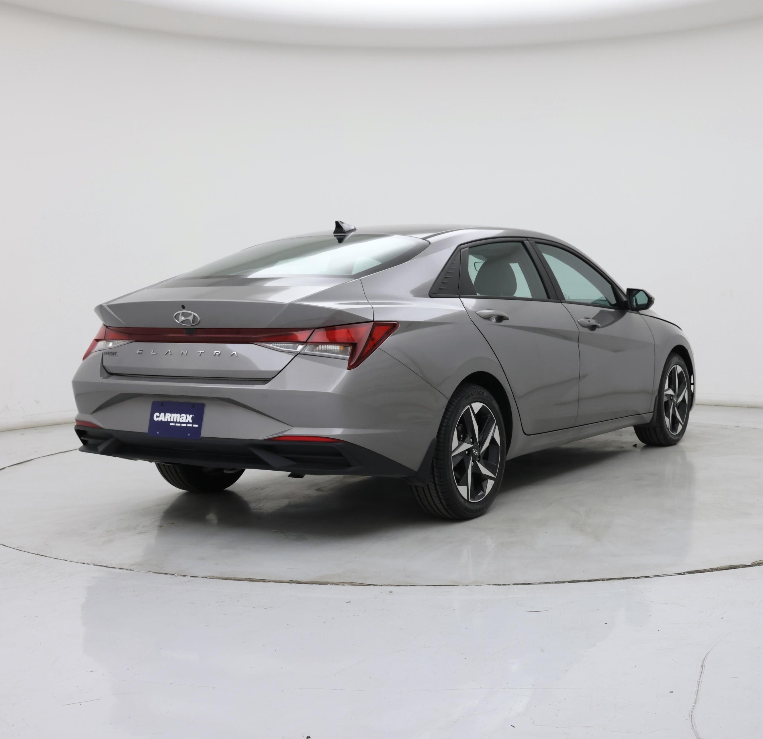 Thumbnail: 2023 Hyundai Elantra - 8