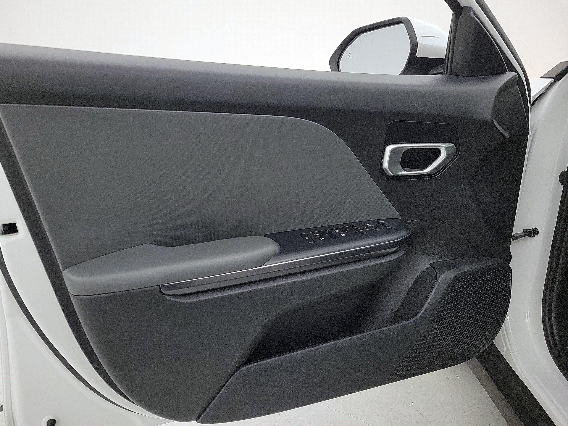 Thumbnail: 2025 Kia K4 - 12