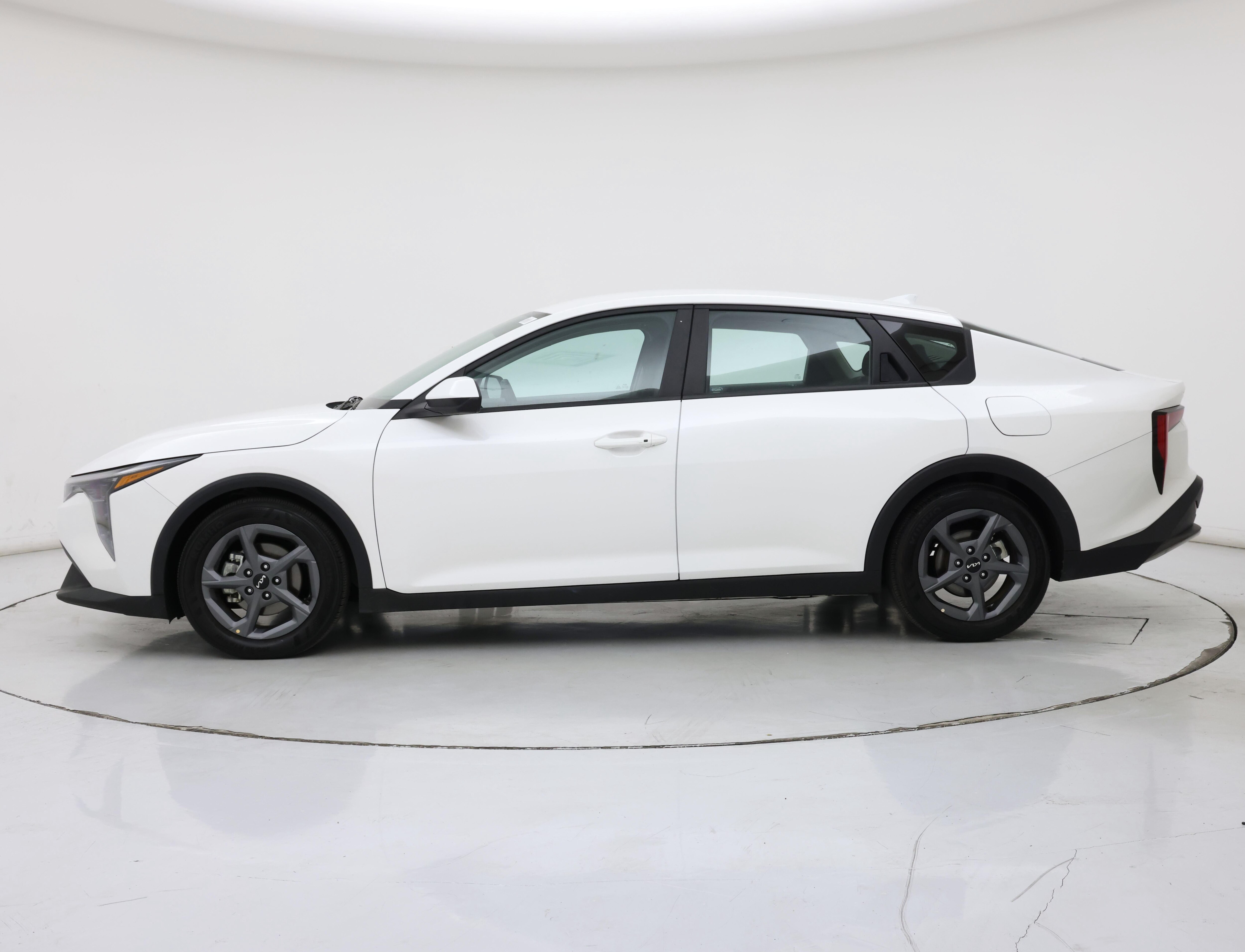 Thumbnail: 2025 Kia K4 - 3