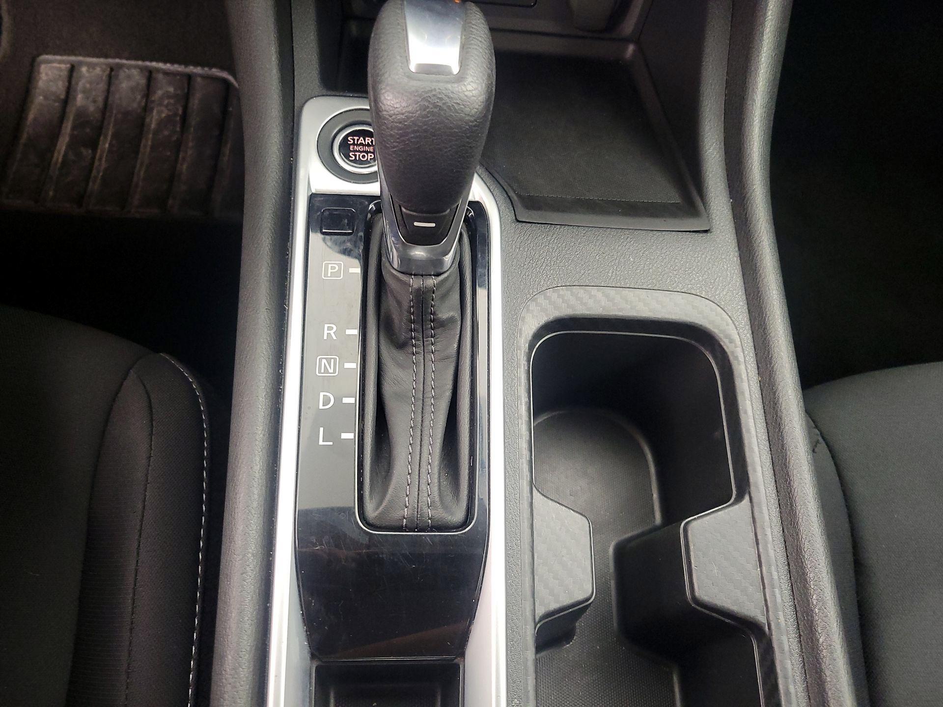 Thumbnail: 2024 Nissan Sentra - 17