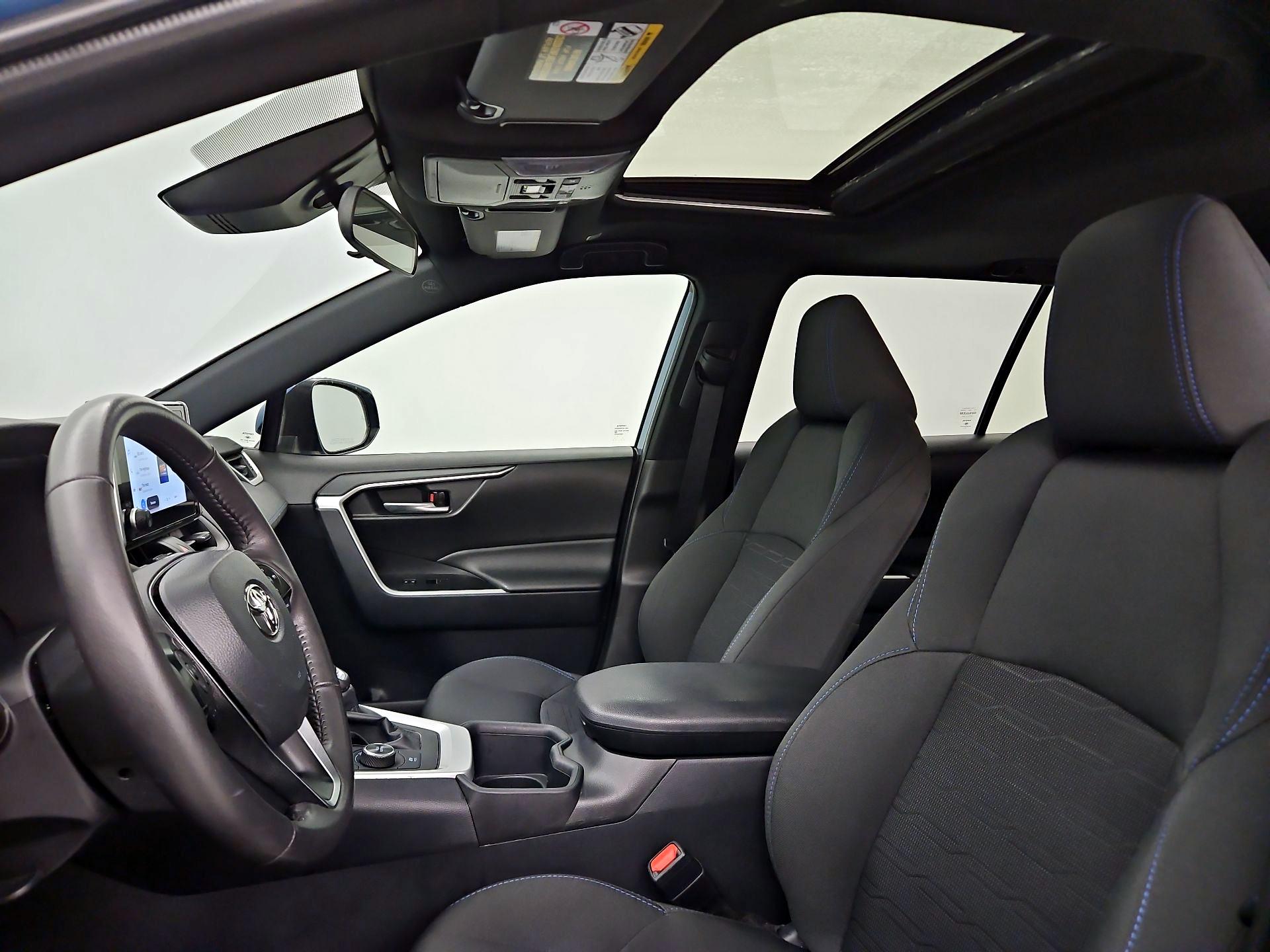 Thumbnail: 2024 Toyota RAV4 - 19