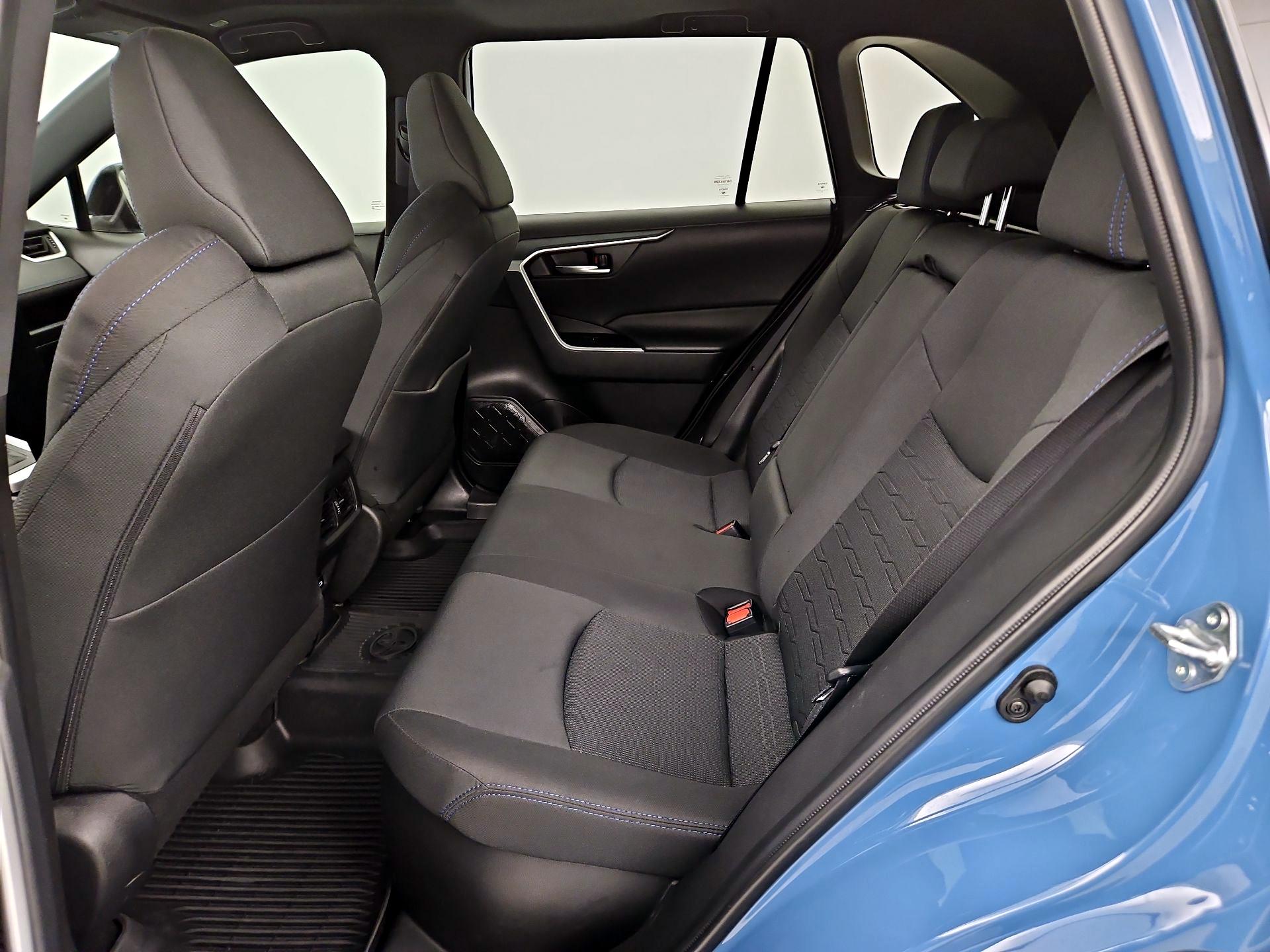 Thumbnail: 2024 Toyota RAV4 - 20