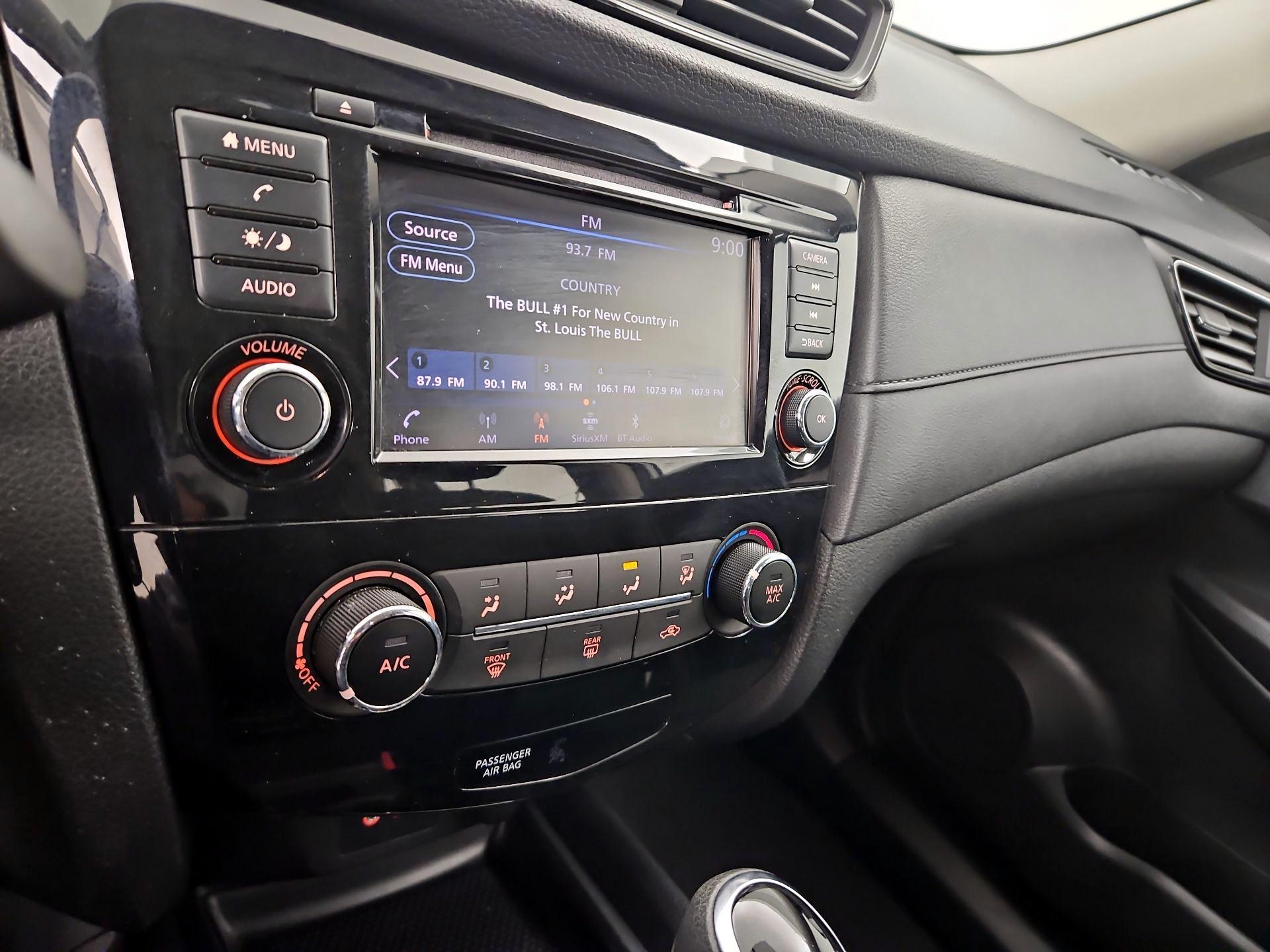 Thumbnail: 2018 Nissan Rogue - 15