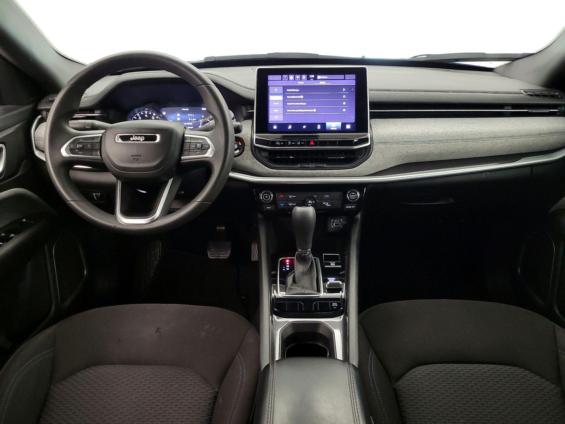 Thumbnail: 2024 Jeep Compass - 9