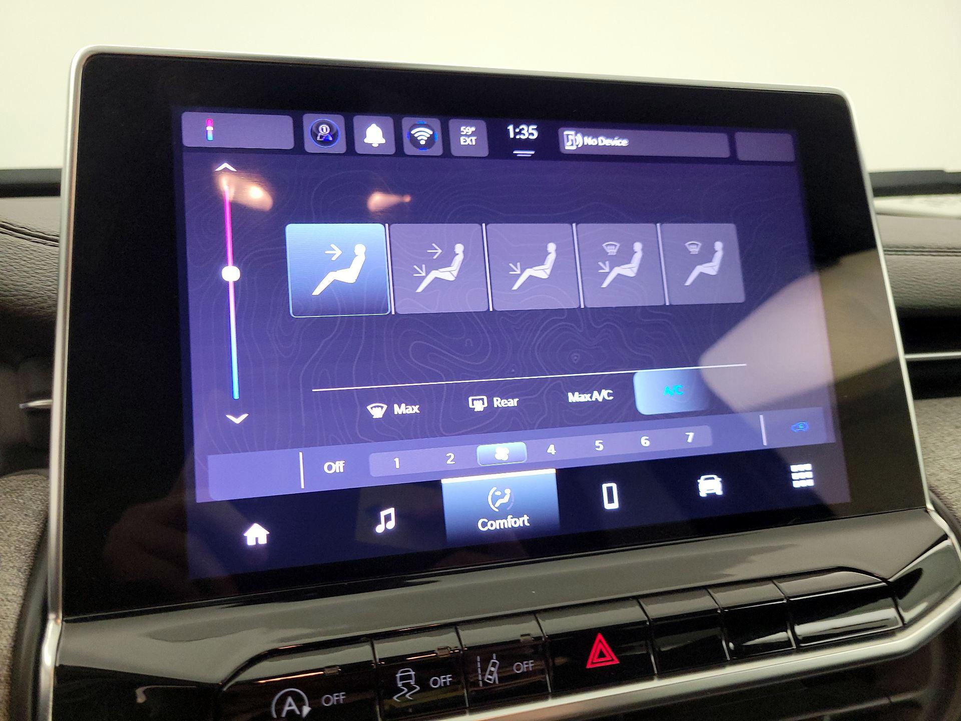 Thumbnail: 2024 Jeep Compass - 16