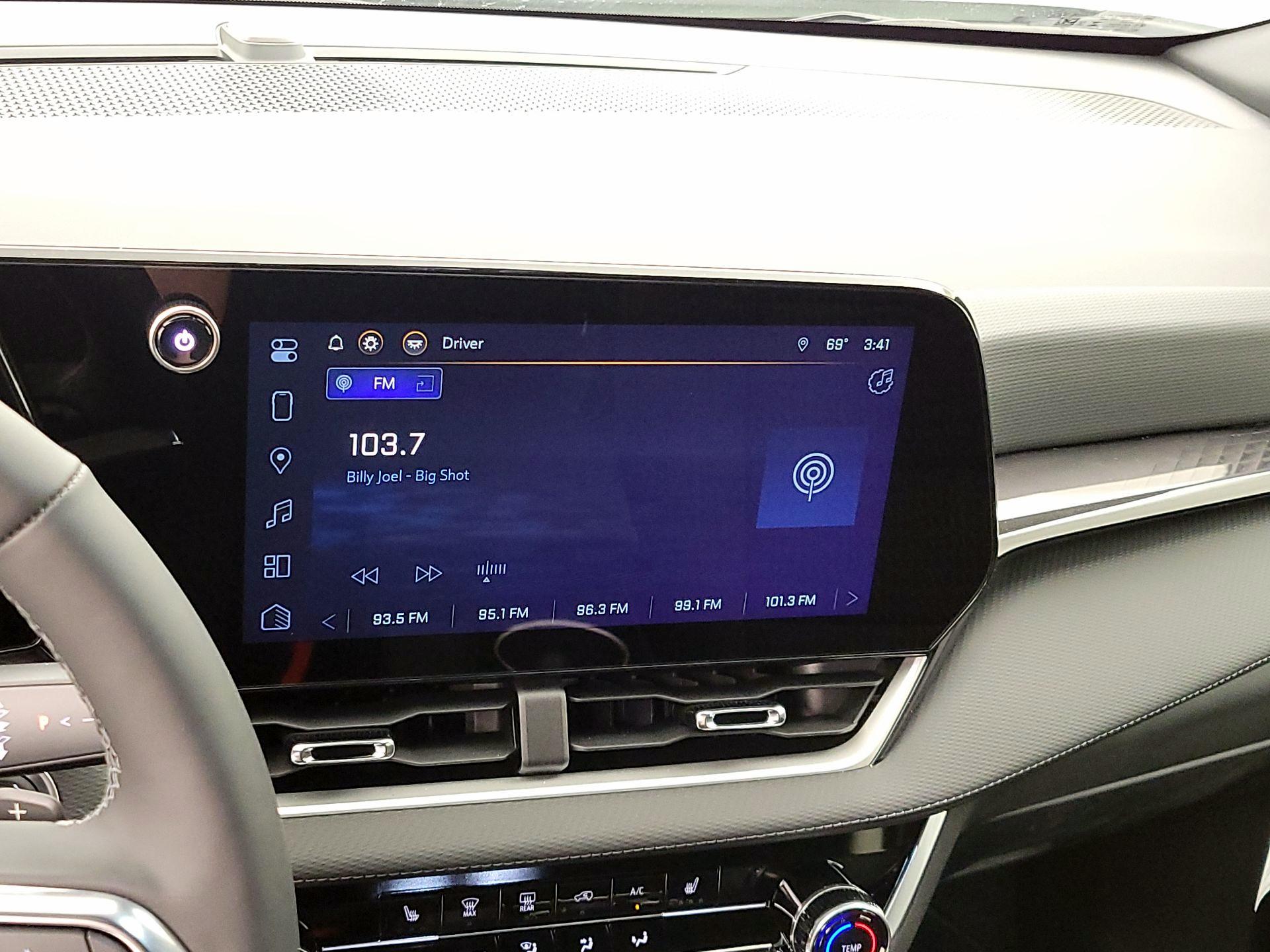 Thumbnail: 2025 Chevrolet Equinox - 15