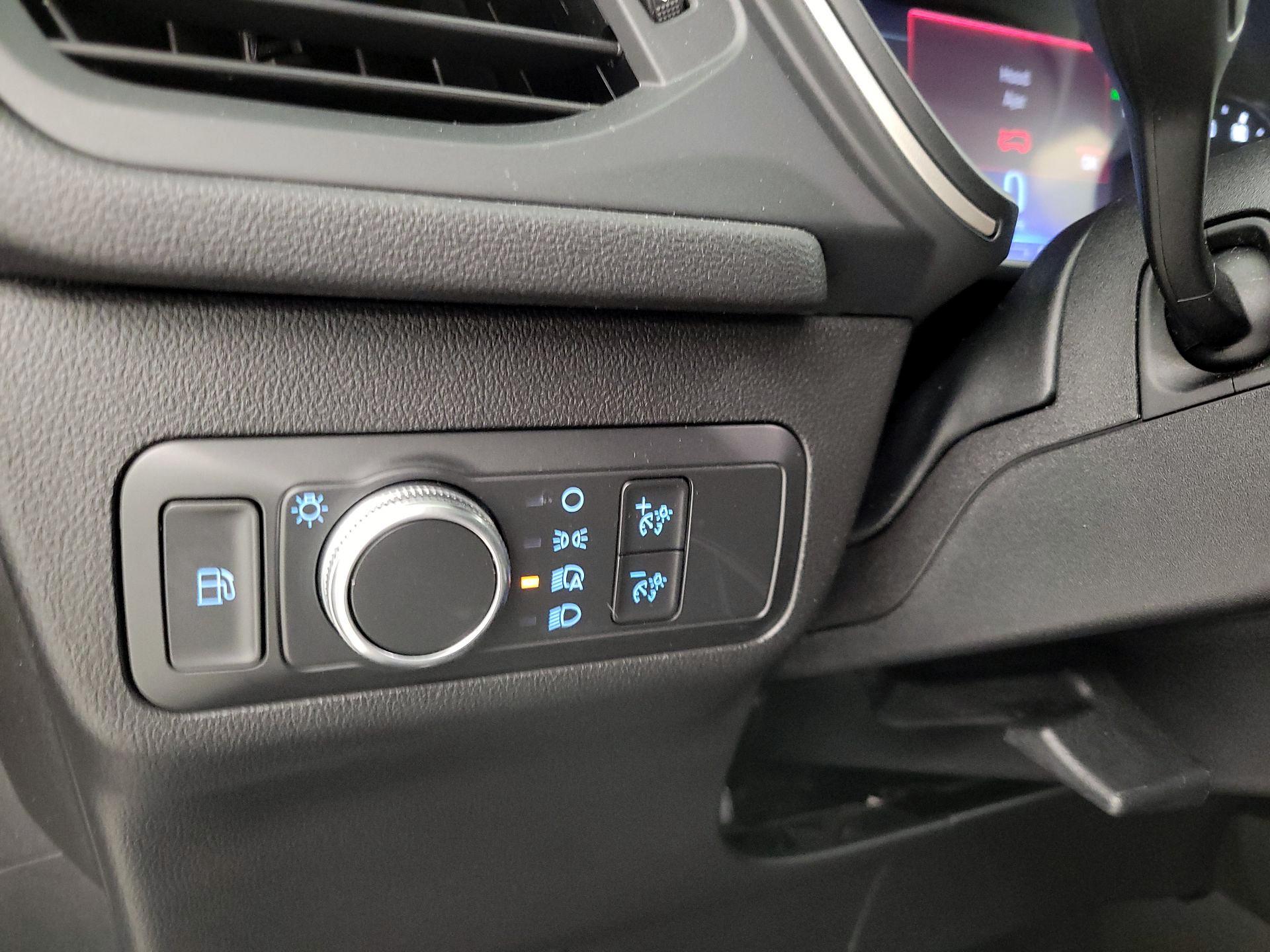 Thumbnail: 2022 Ford Escape - 13