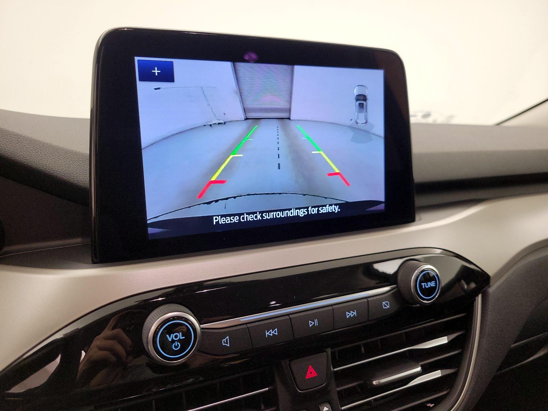 Thumbnail: 2022 Ford Escape - 14