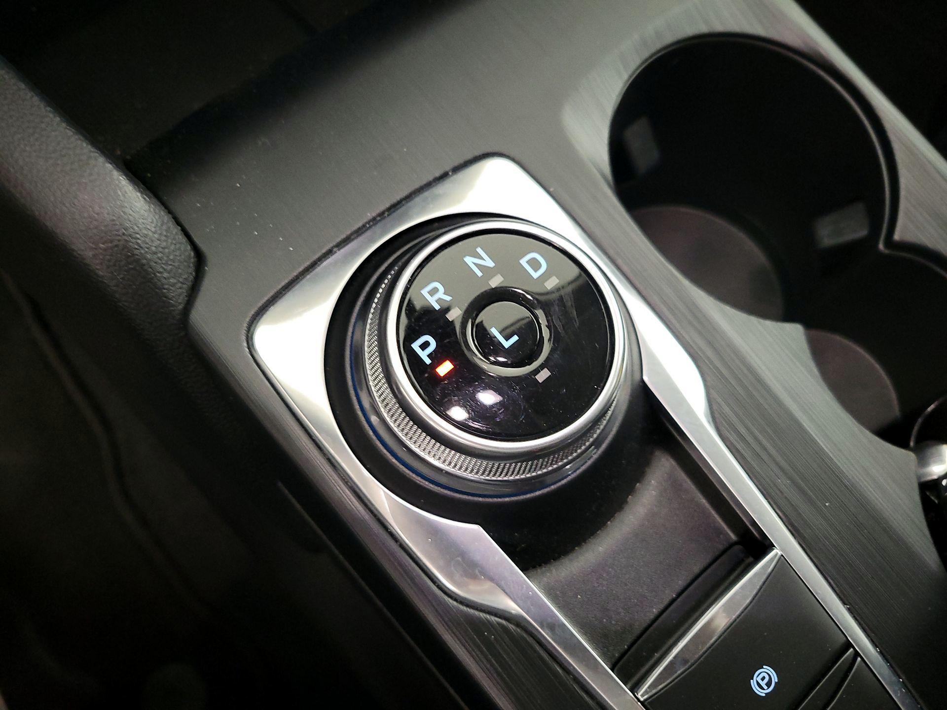 Thumbnail: 2022 Ford Escape - 17