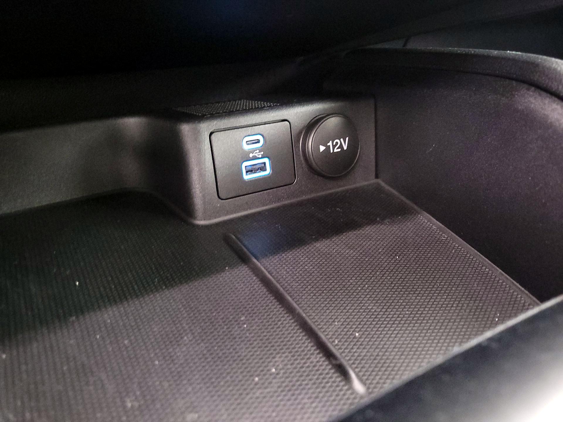 Thumbnail: 2022 Ford Escape - 18