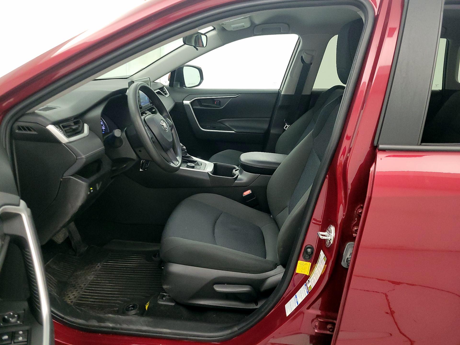 Thumbnail: 2022 Toyota RAV4 - 11