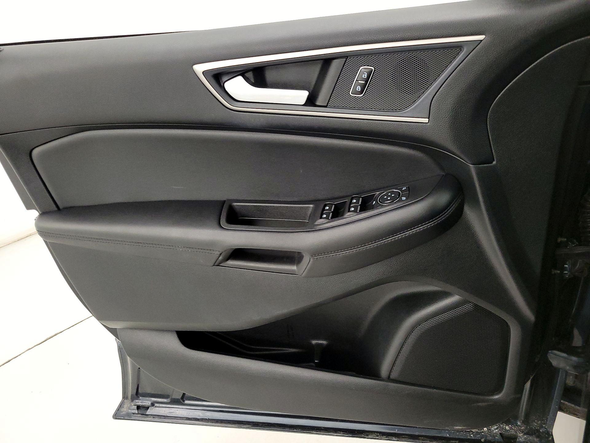 Thumbnail: 2023 Ford Edge - 12