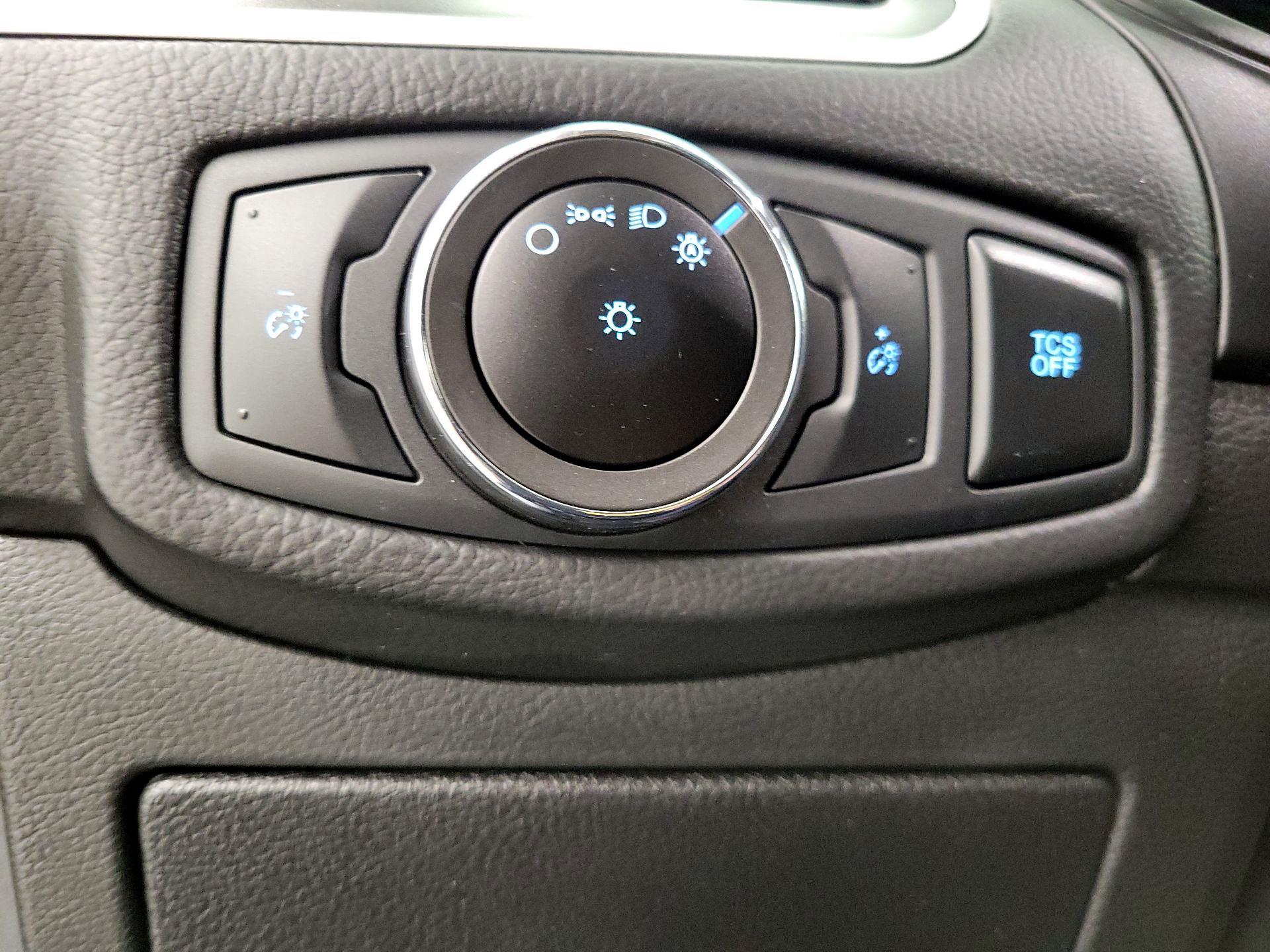 Thumbnail: 2023 Ford Edge - 13