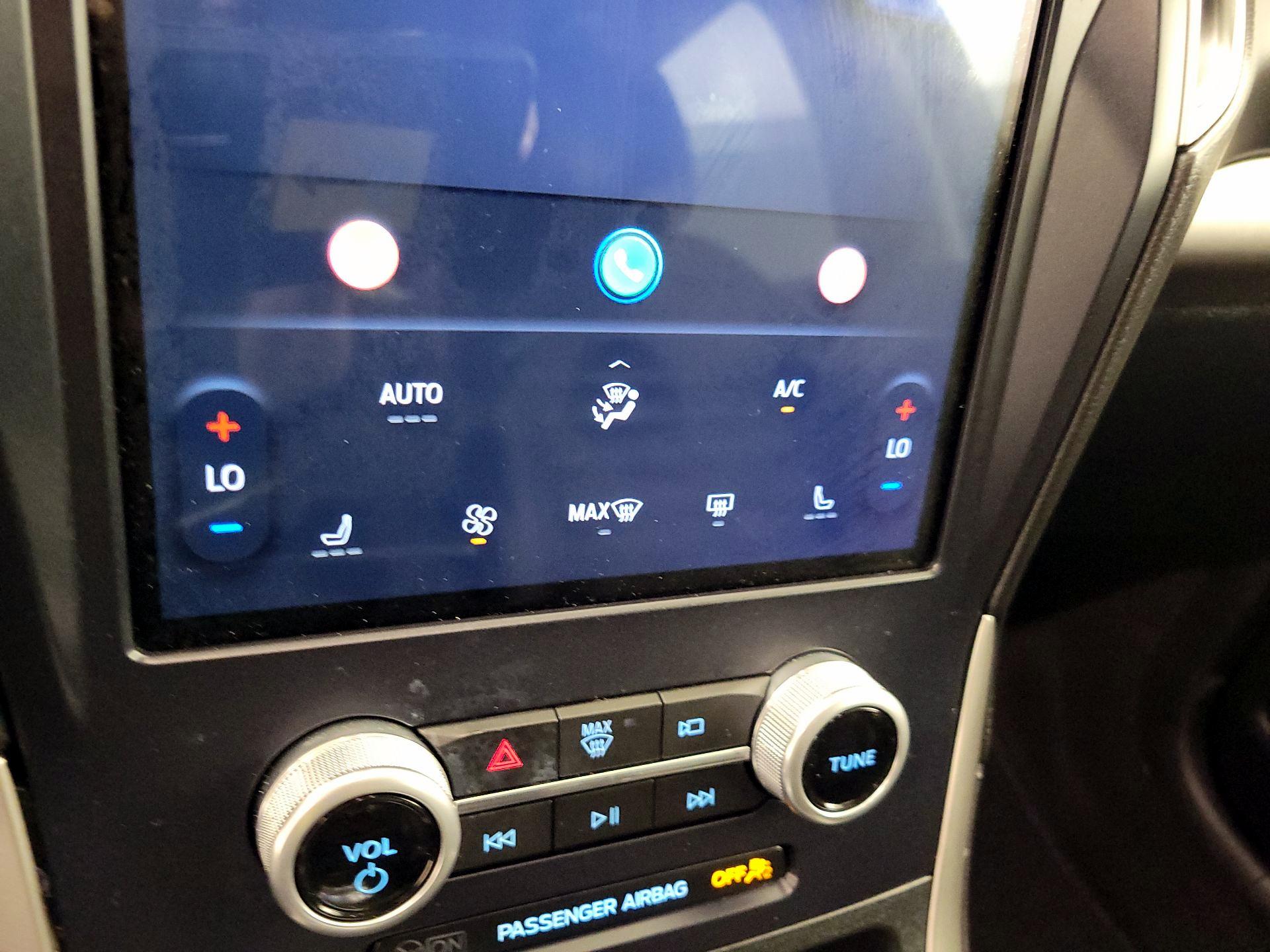 Thumbnail: 2023 Ford Edge - 16