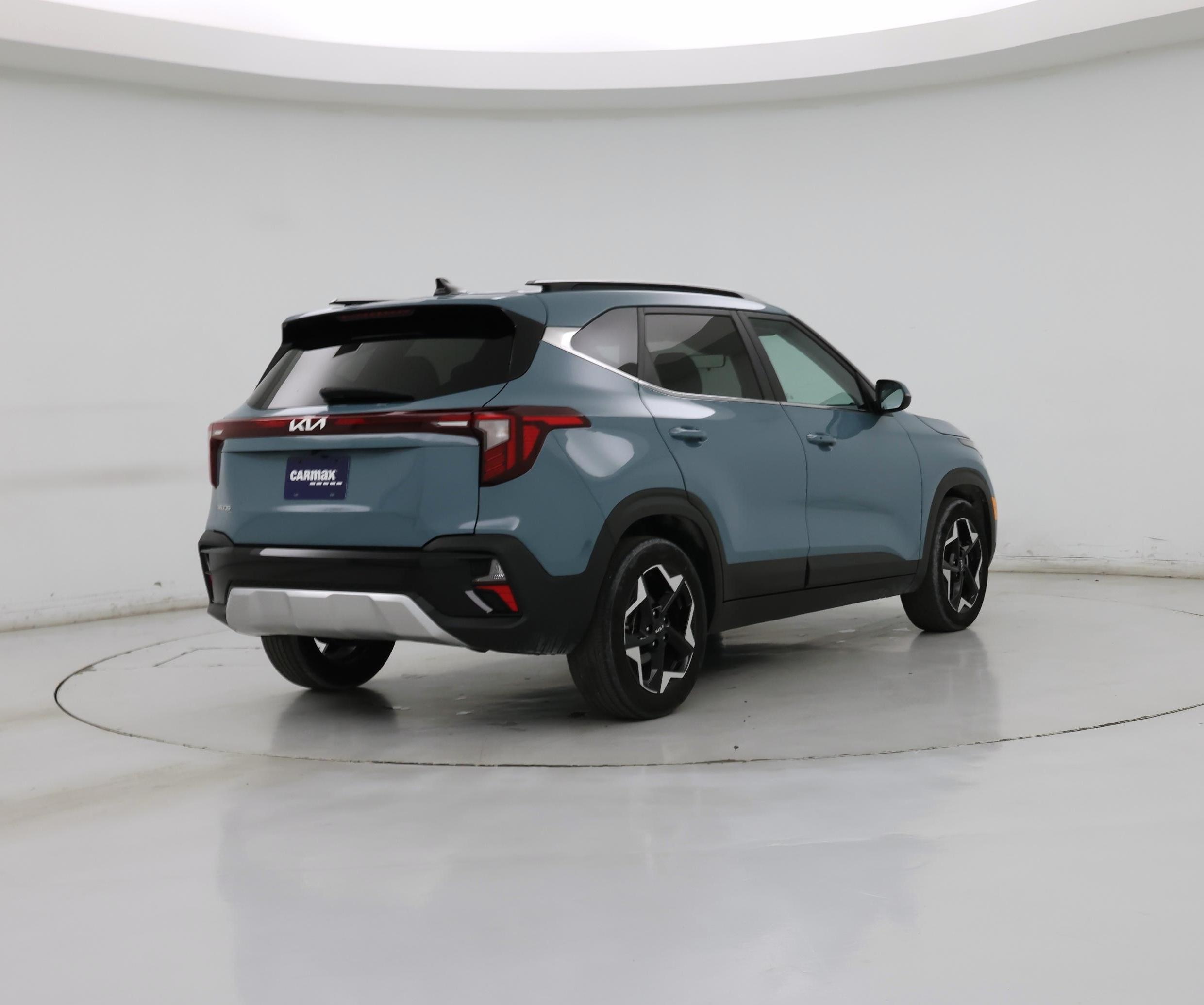 Thumbnail: 2024 Kia Seltos - 8