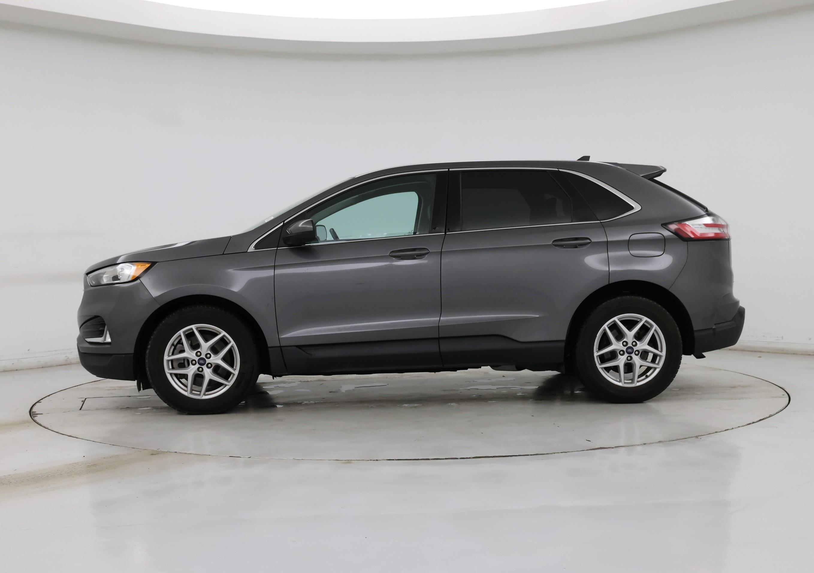 Thumbnail: 2021 Ford Edge - 3