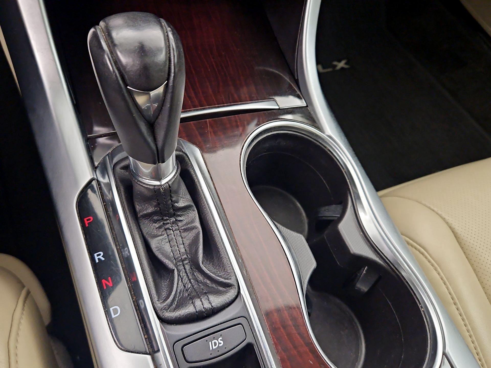 Thumbnail: 2015 Acura TLX - 18