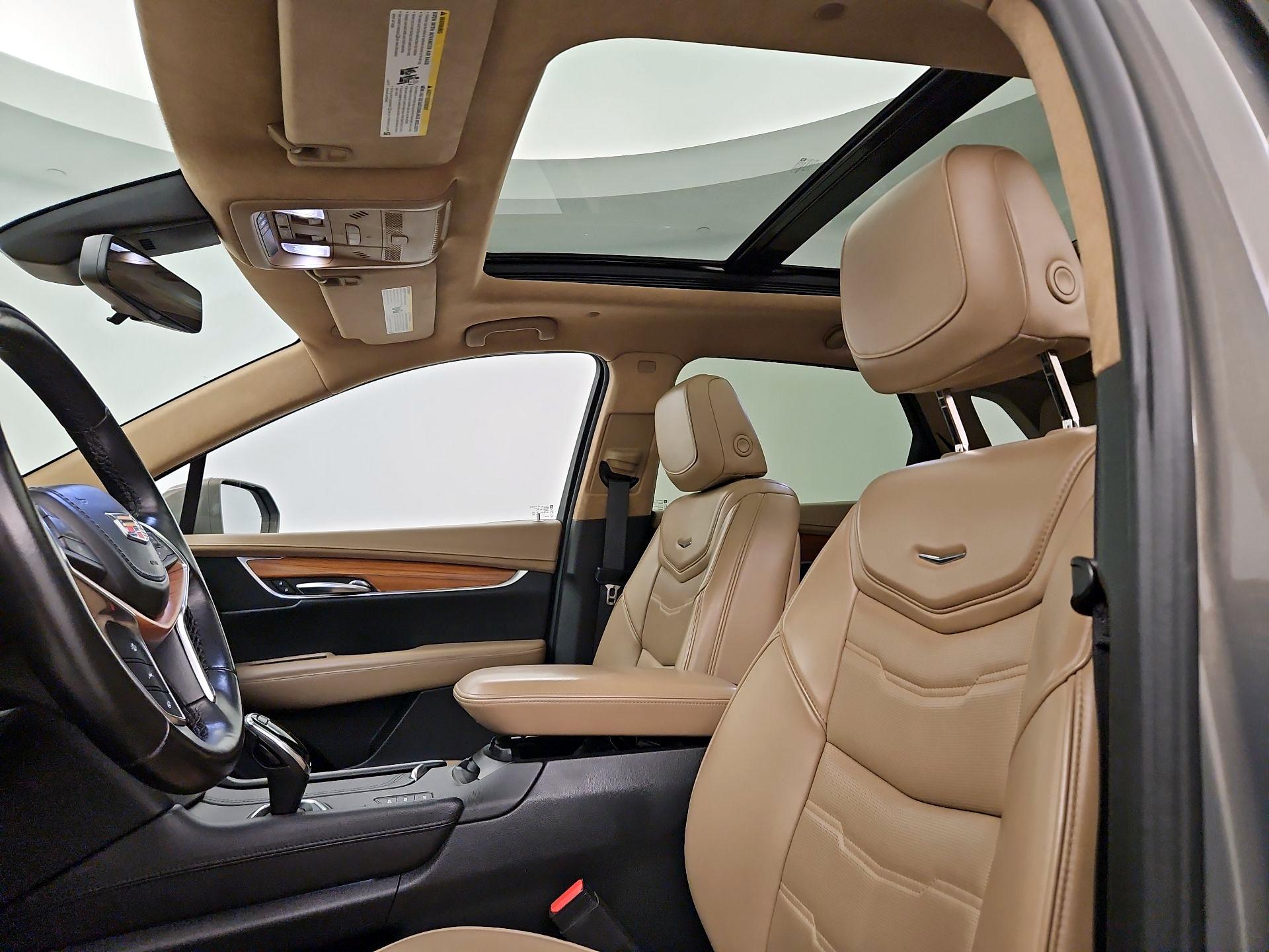 Thumbnail: 2018 Cadillac XT5 - 20