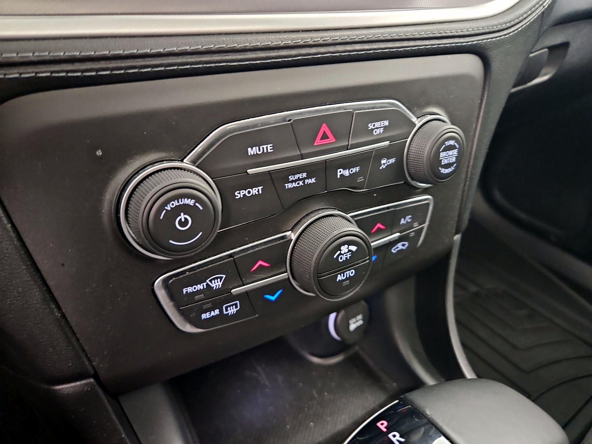 Thumbnail: 2022 Dodge Charger - 16