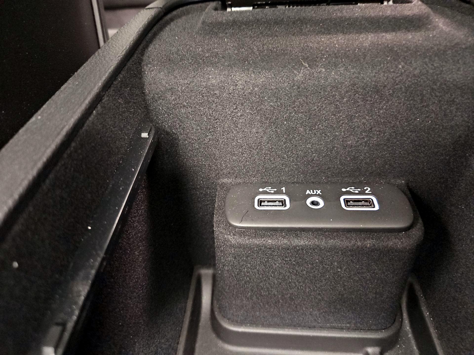 Thumbnail: 2022 Dodge Charger - 18