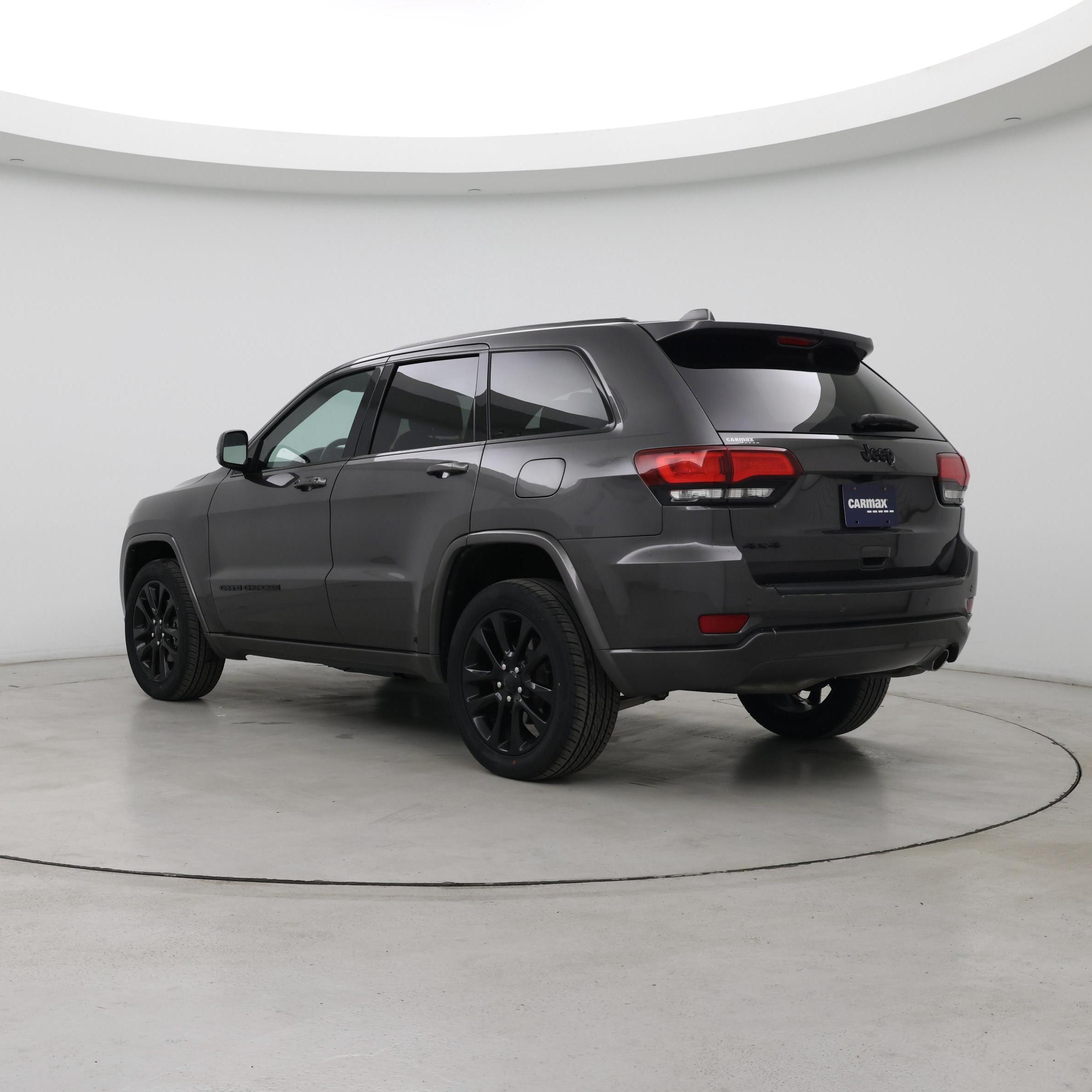 Thumbnail: 2020 Jeep Grand Cherokee - 2