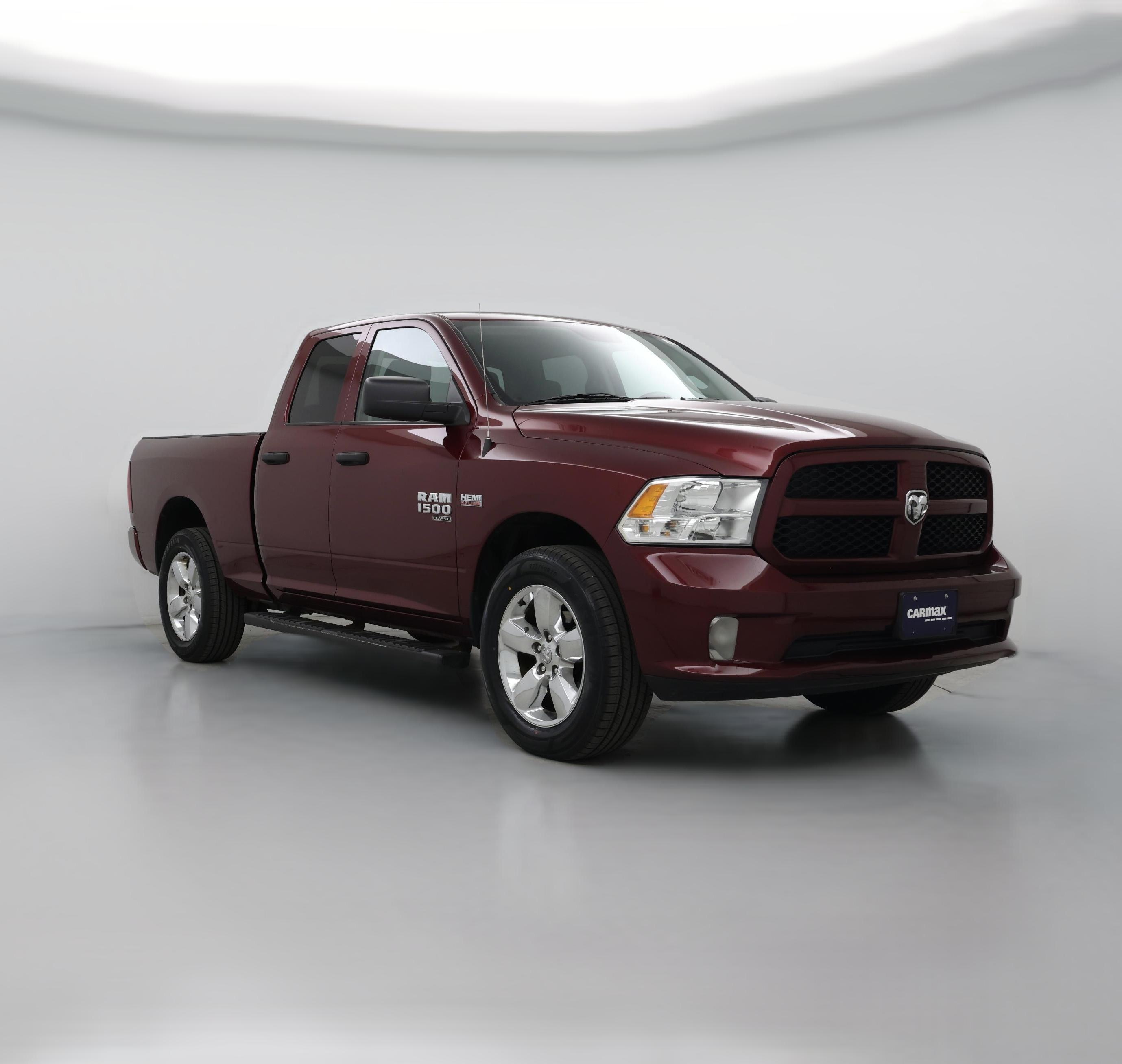 Thumbnail: 2019 RAM 1500 Classic - 1