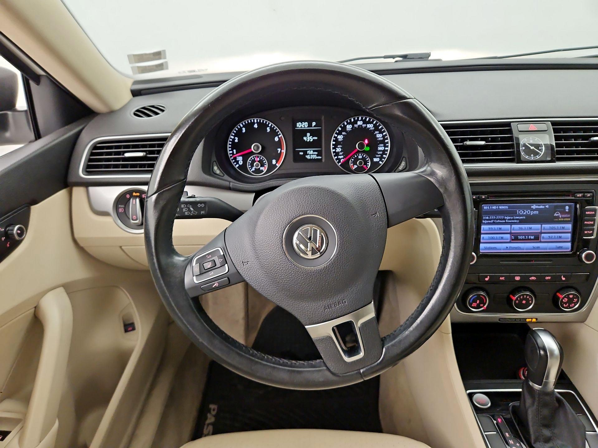 Thumbnail: 2015 Volkswagen Passat - 10